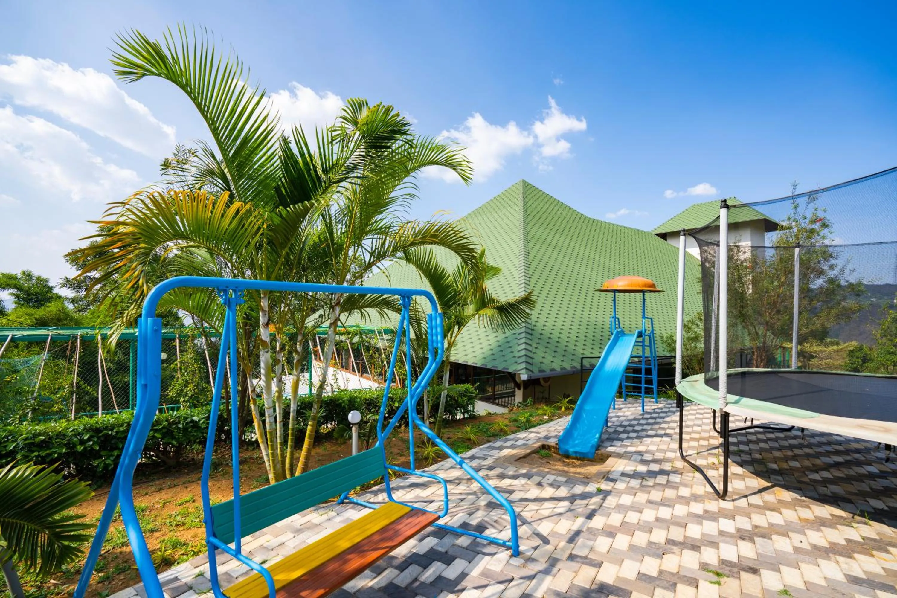 Children play ground in Winter Vale Green Stay Resorts