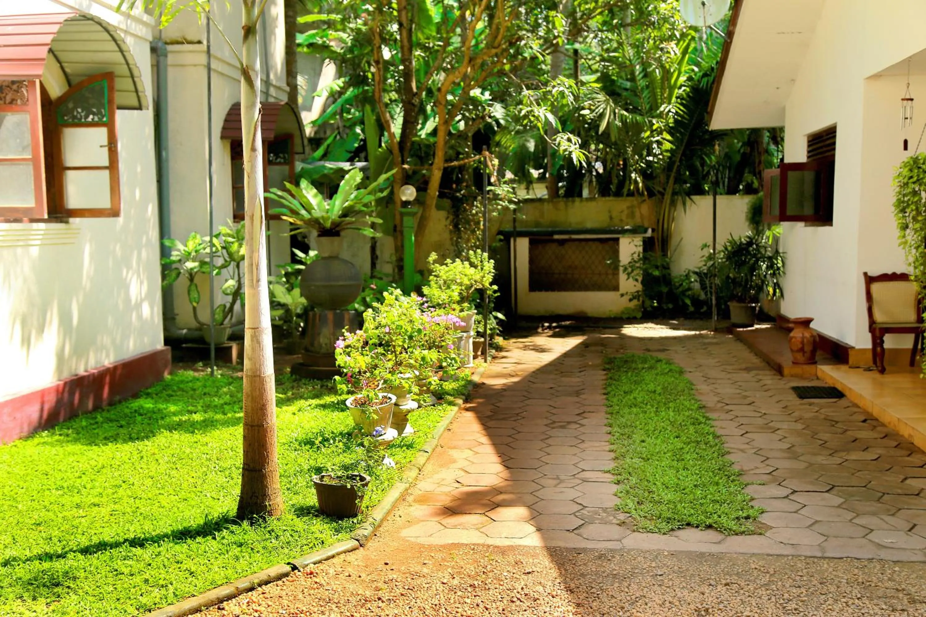 Holiday Nest Bed & Breakfast