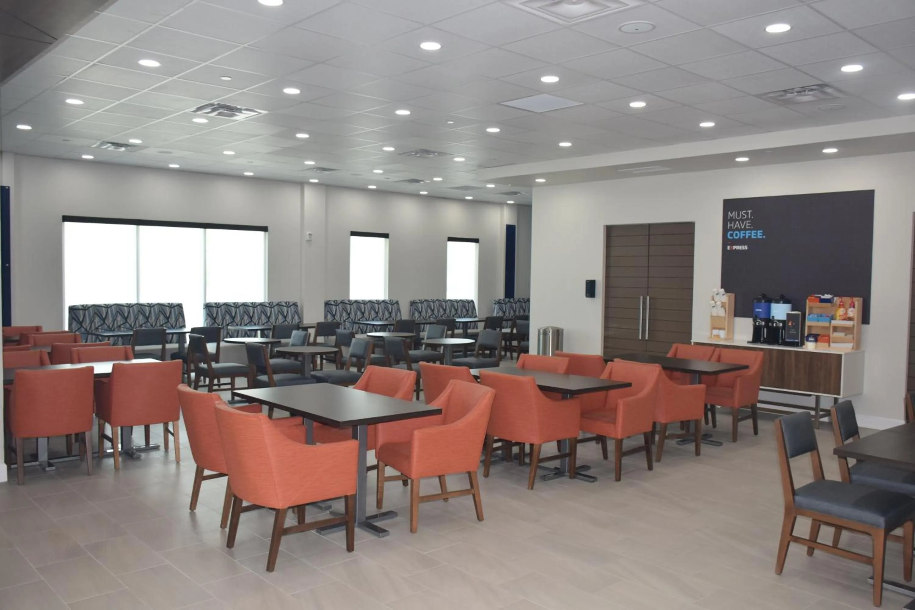 Breakfast in Holiday Inn Express Corpus Christi - Beachfront by IHG