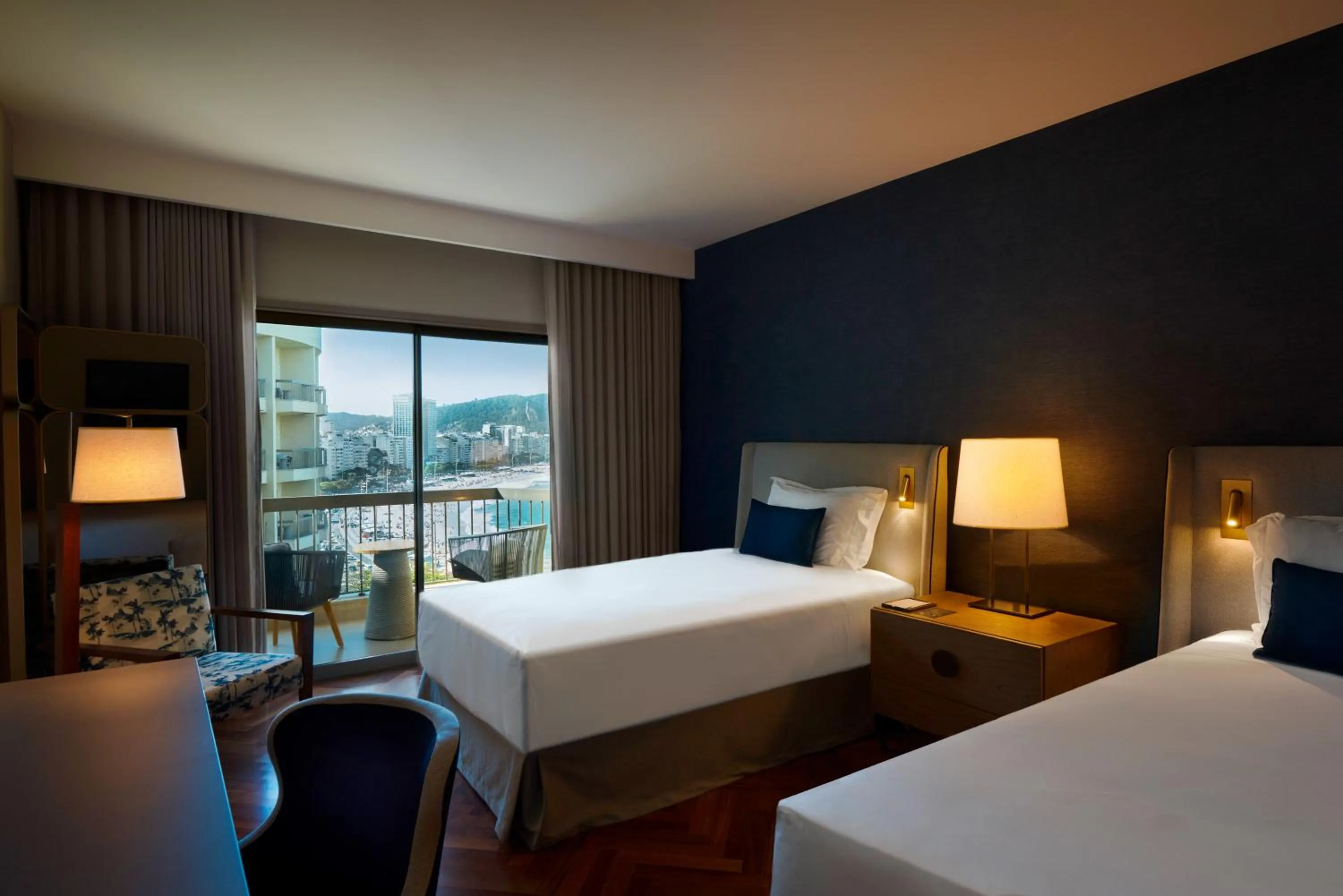 Photo of the whole room, Bed in Fairmont Rio de Janeiro Copacabana