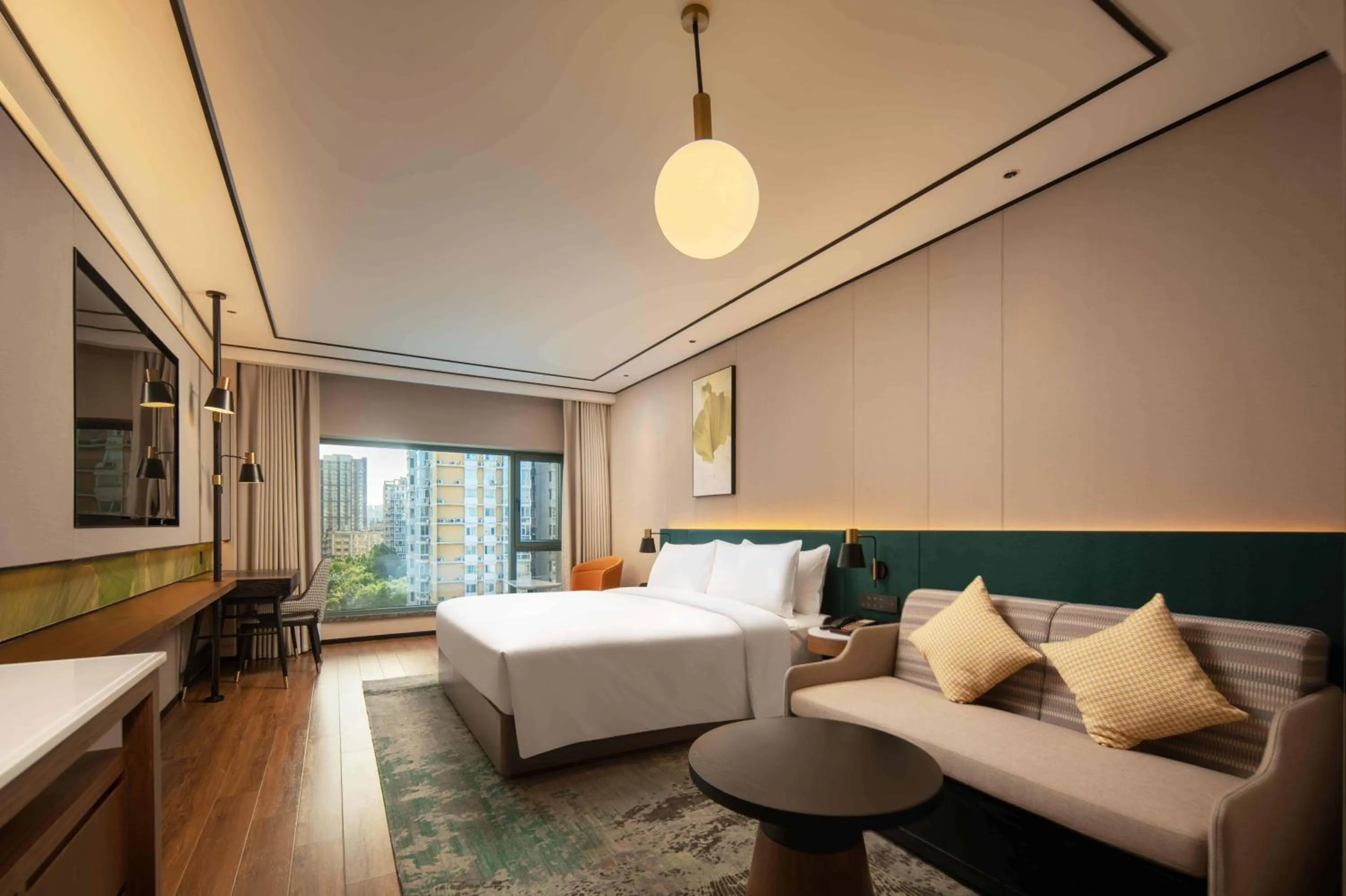 Bed in Hilton Garden Inn Beijing West Railway Station