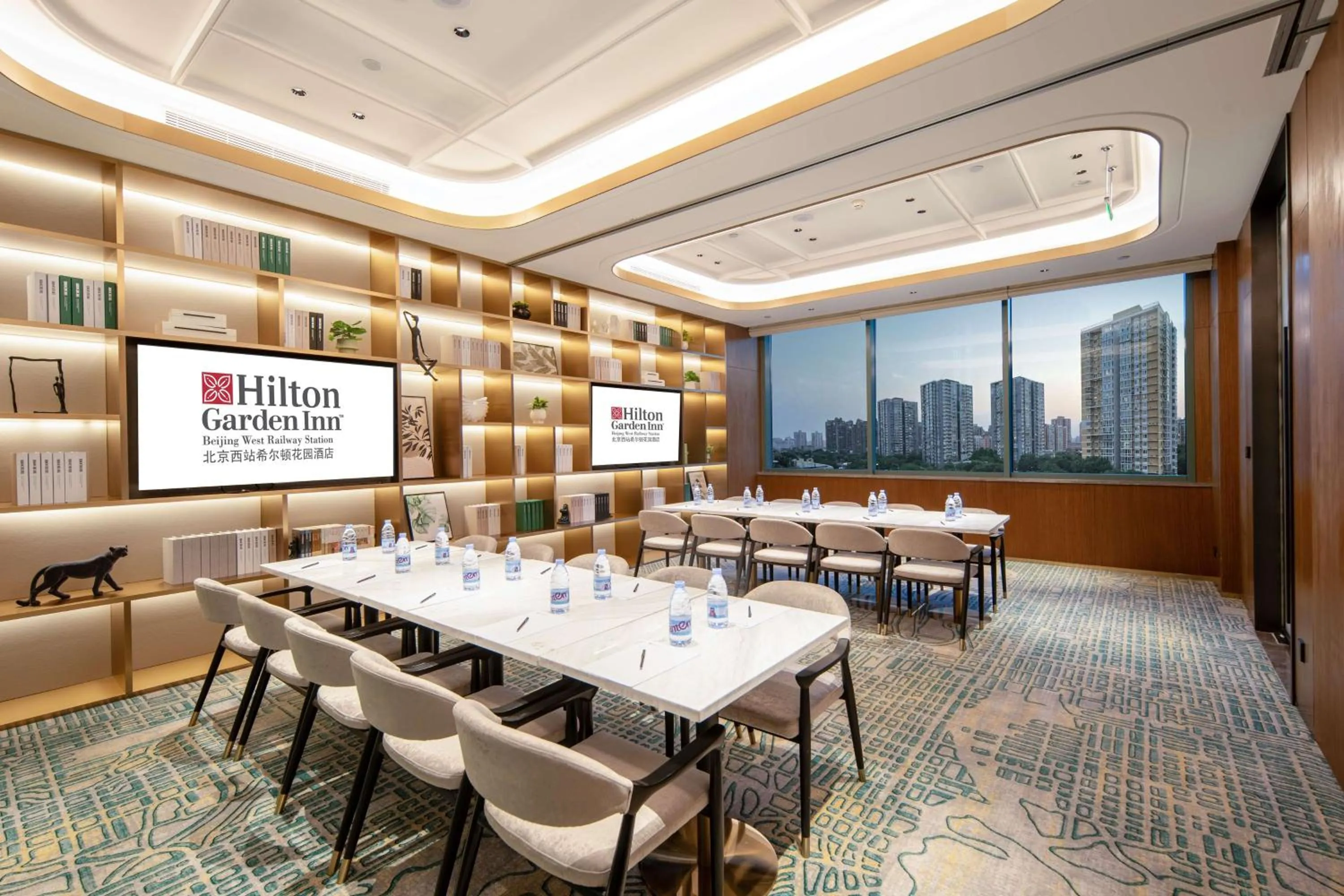 Meeting/conference room in Hilton Garden Inn Beijing West Railway Station