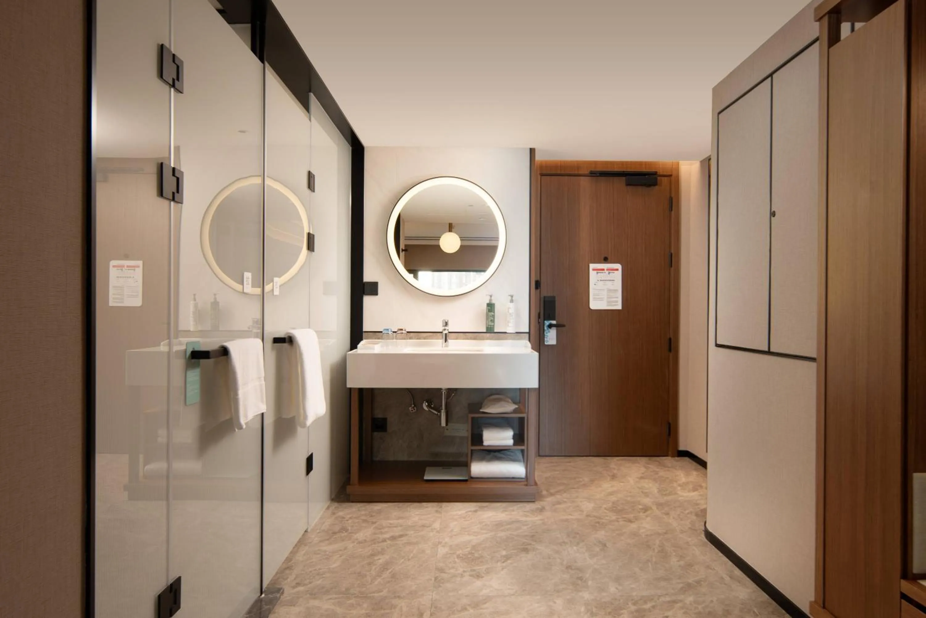 Bathroom in Hilton Garden Inn Beijing West Railway Station