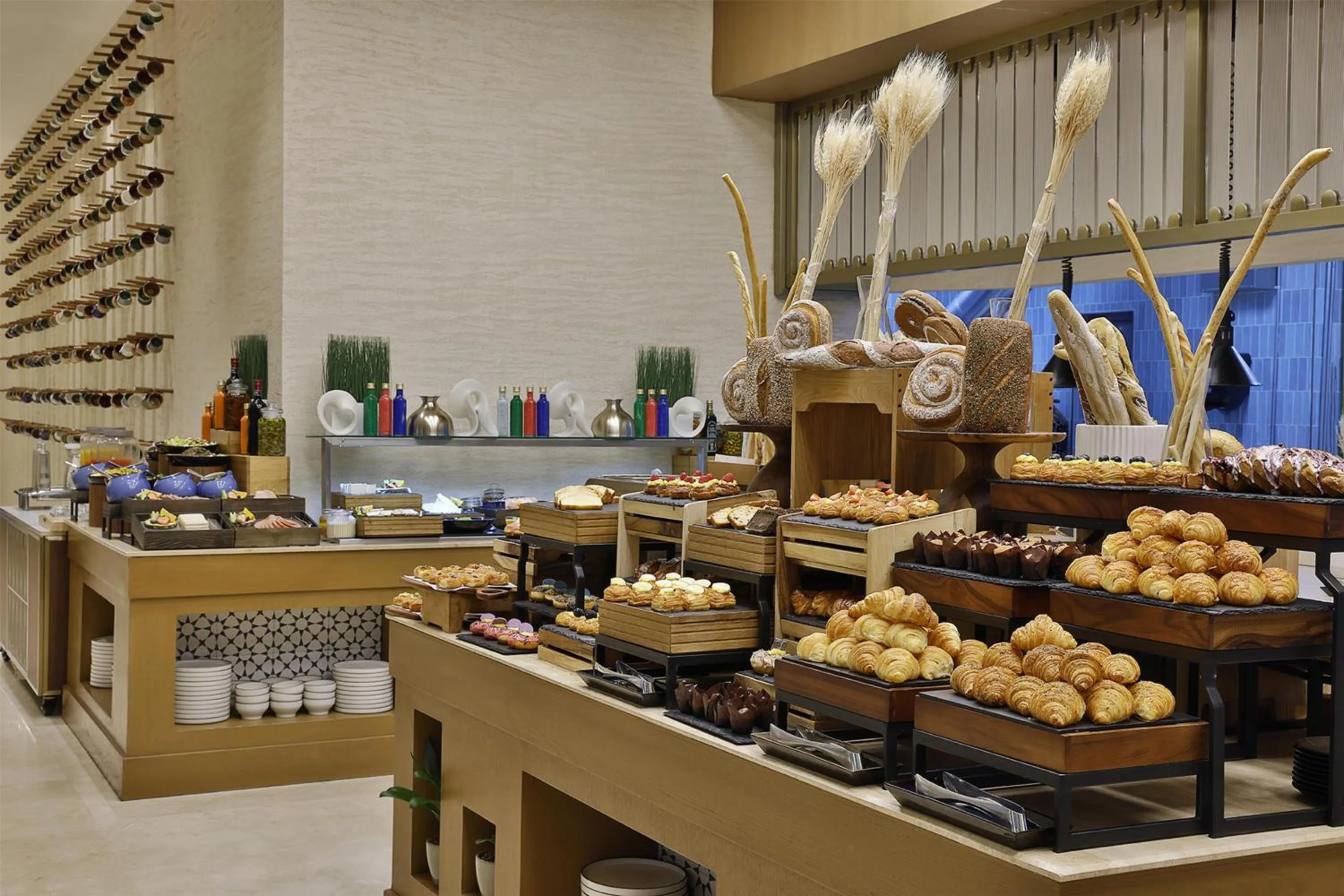 Restaurant/places to eat in Hilton Al Khobar King Fahd Causeway