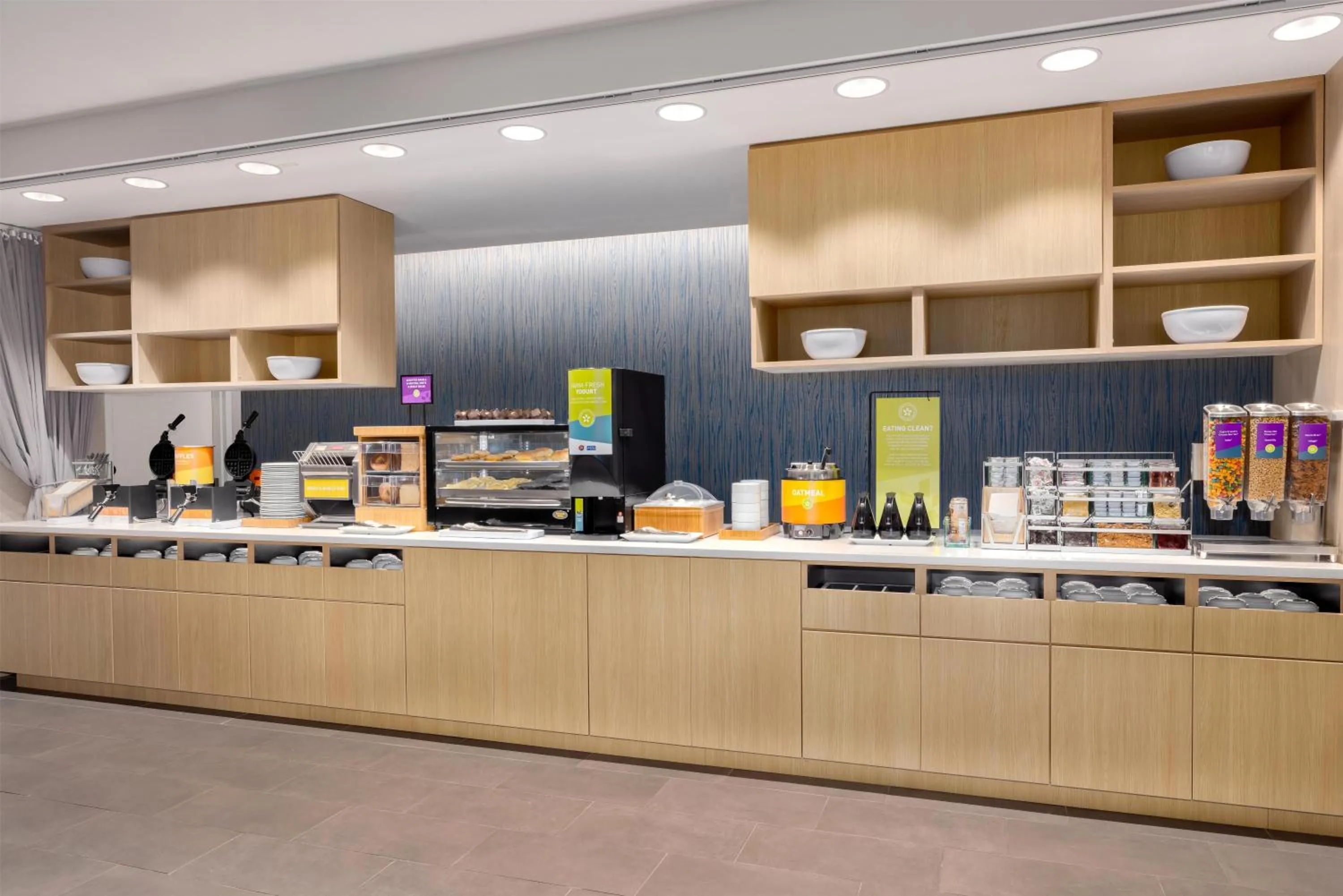 Breakfast in Home2 Suites By Hilton Virginia Beach Princess Anne