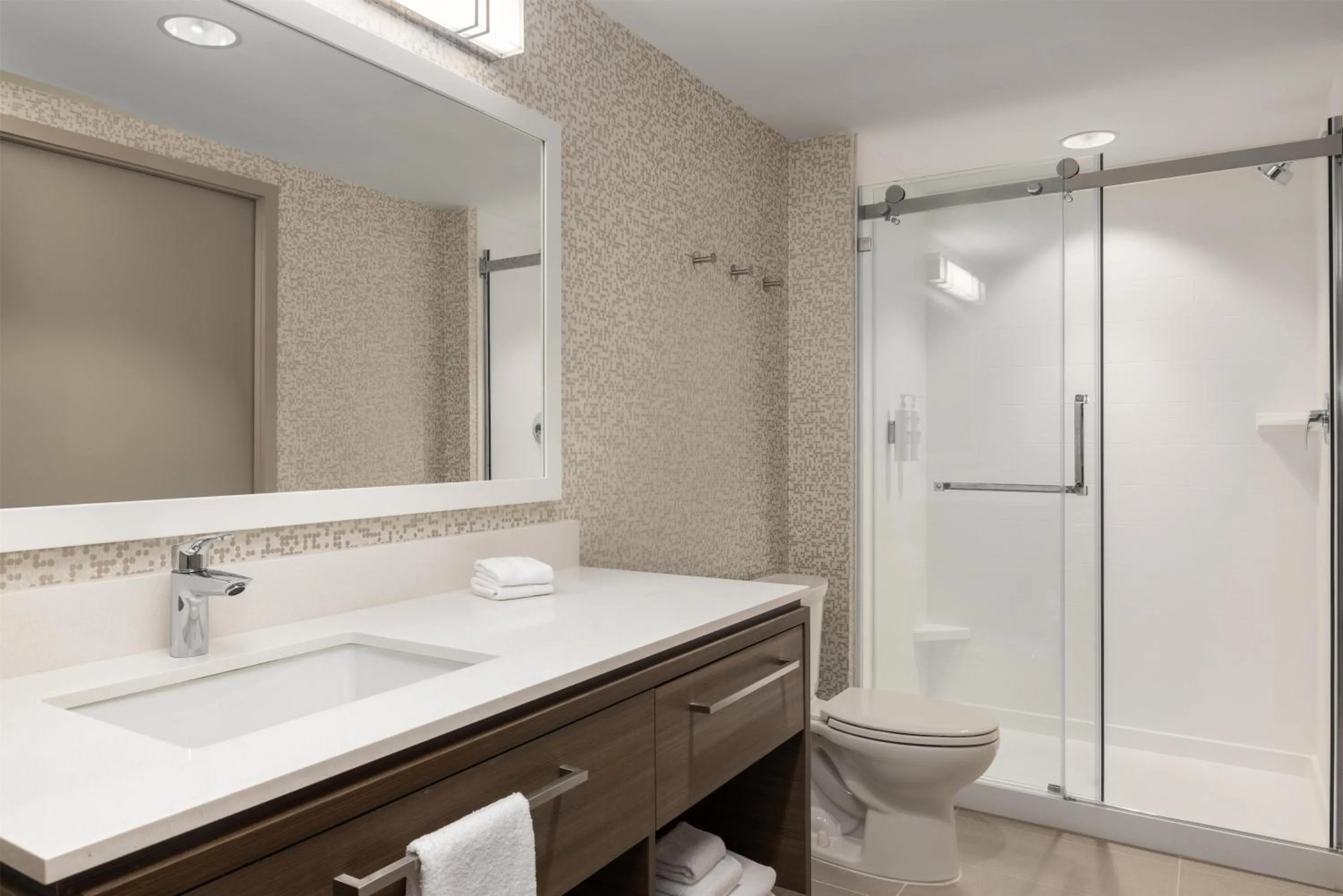 Bathroom in Home2 Suites By Hilton Virginia Beach Princess Anne