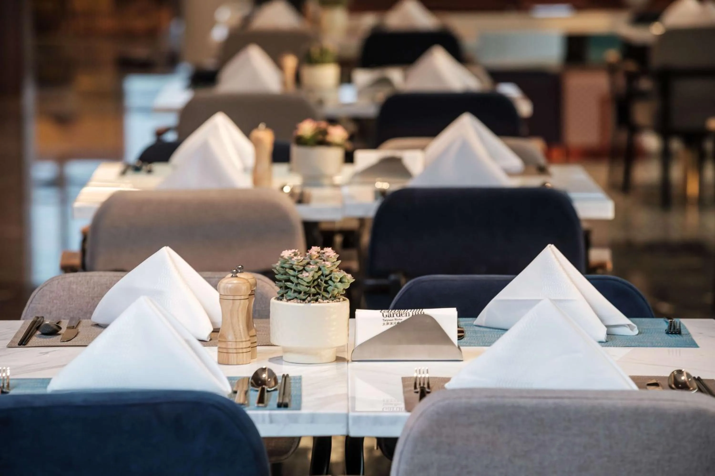 Restaurant/places to eat in Hilton Garden Inn Taiyuan Binhe