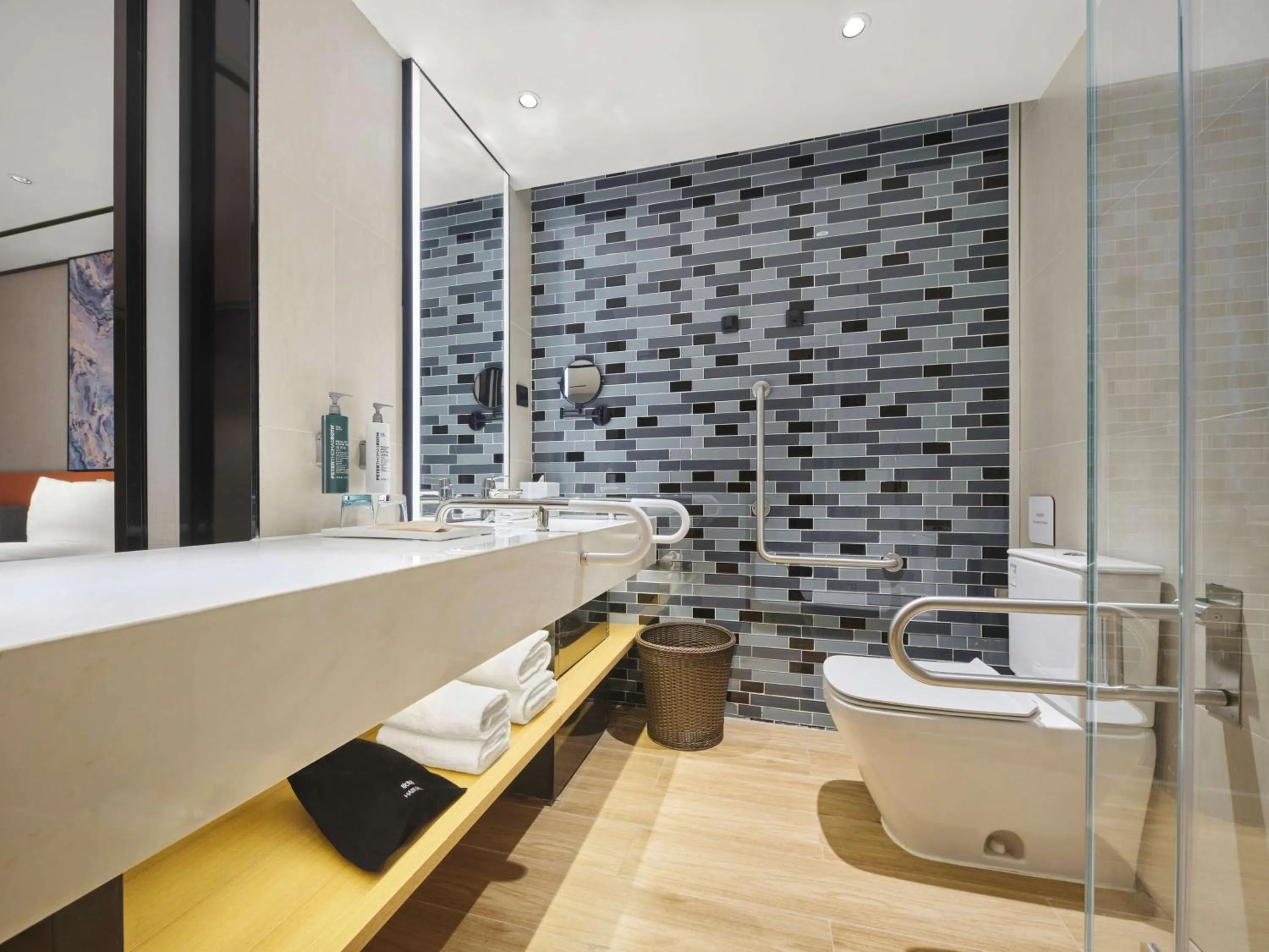 Bathroom in Hilton Garden Inn Jinzhong Yuci