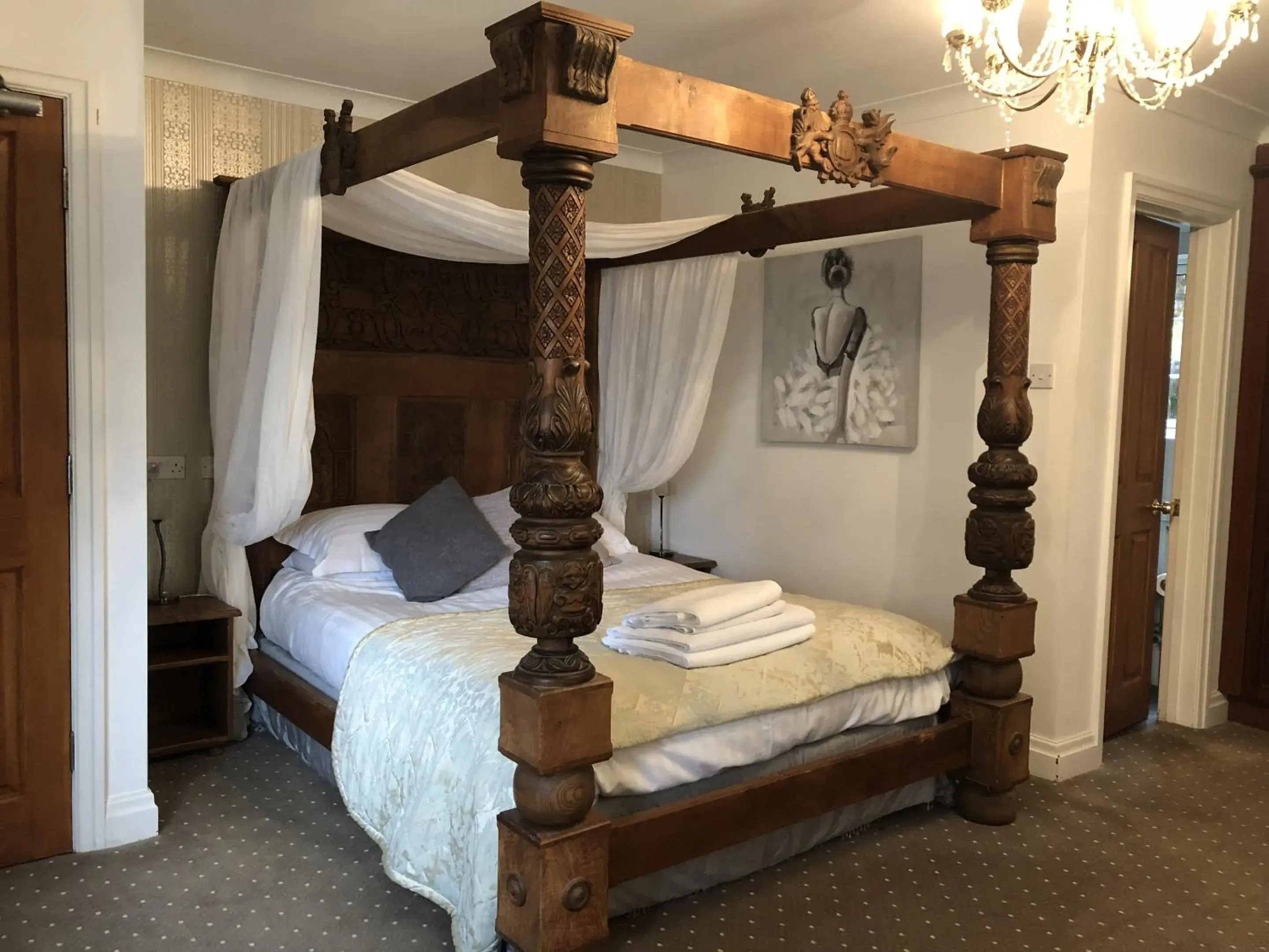 Double Room with Private Bathroom - single occupancy in The Crooked Inn Double Room with Private Bathroom - single occupancy in The Crooked Inn