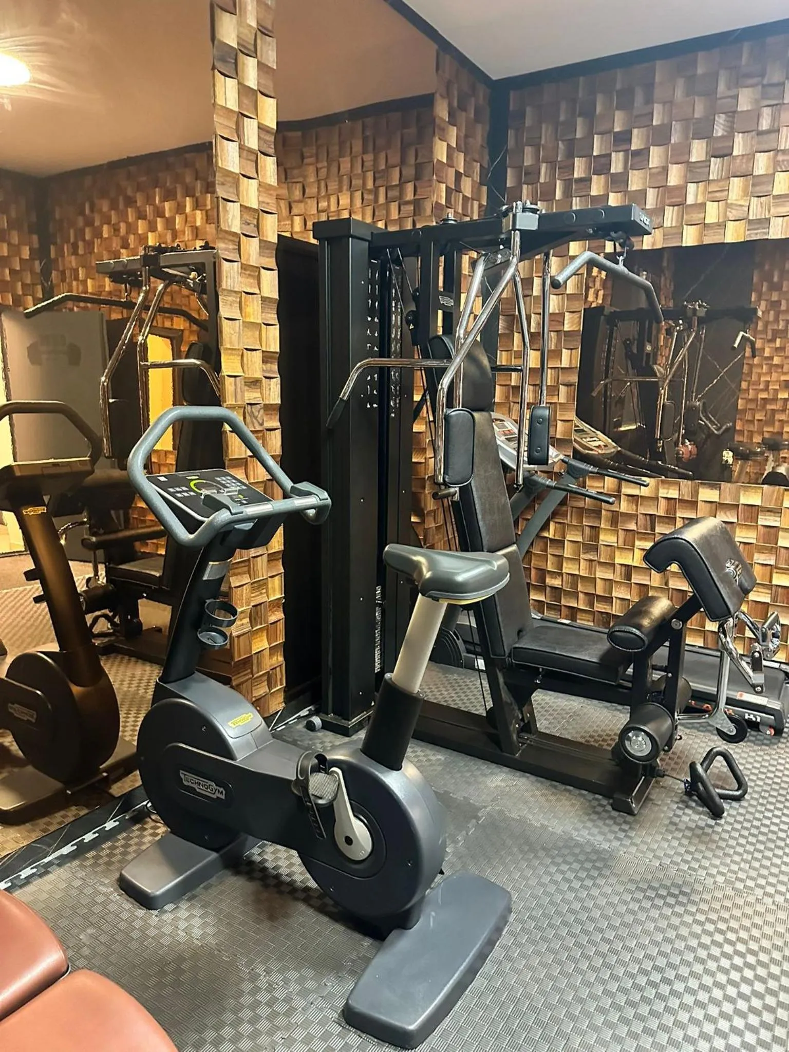 Fitness centre/facilities in Nobel West Hotel