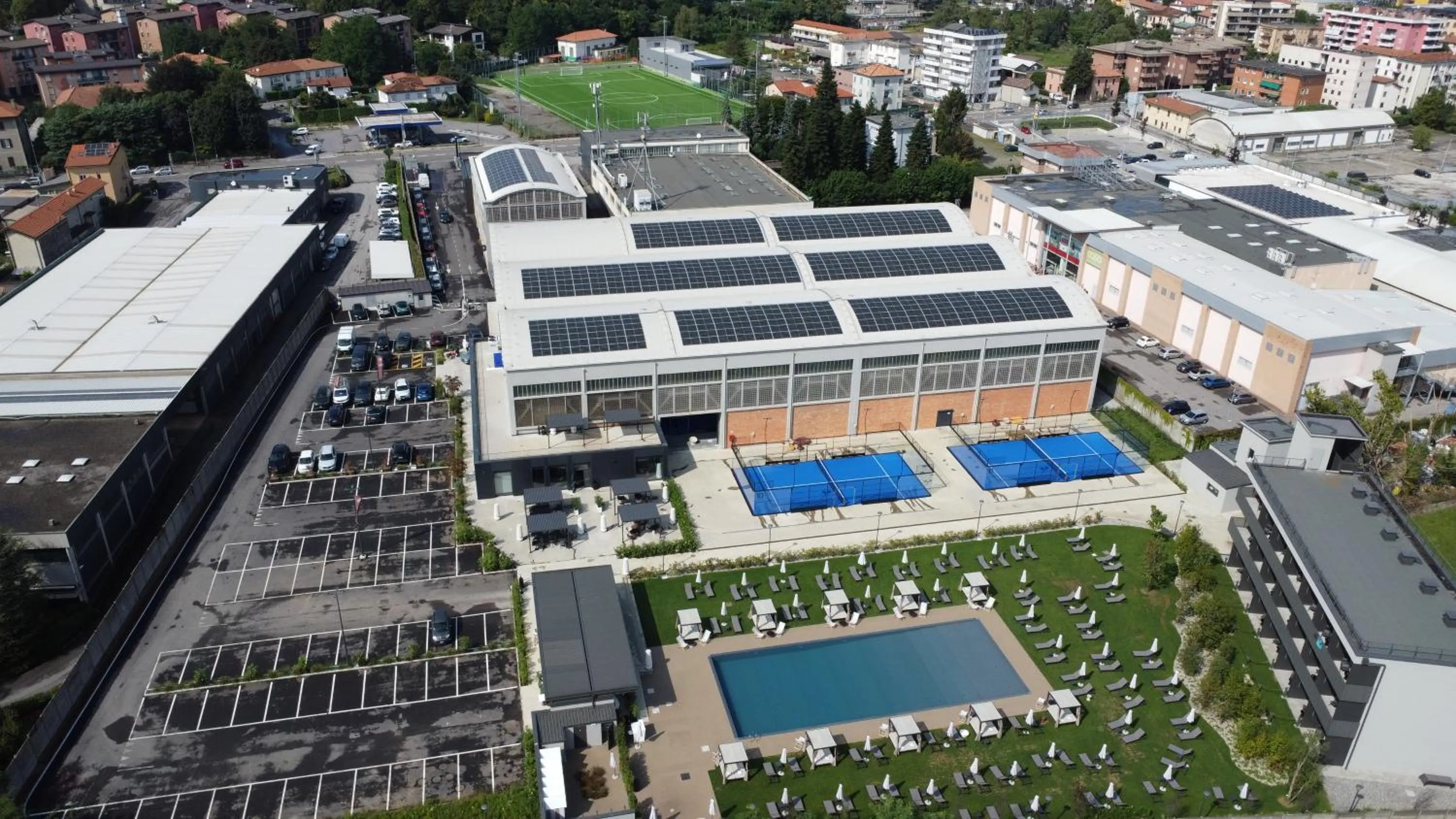 Pool view in Como Hills