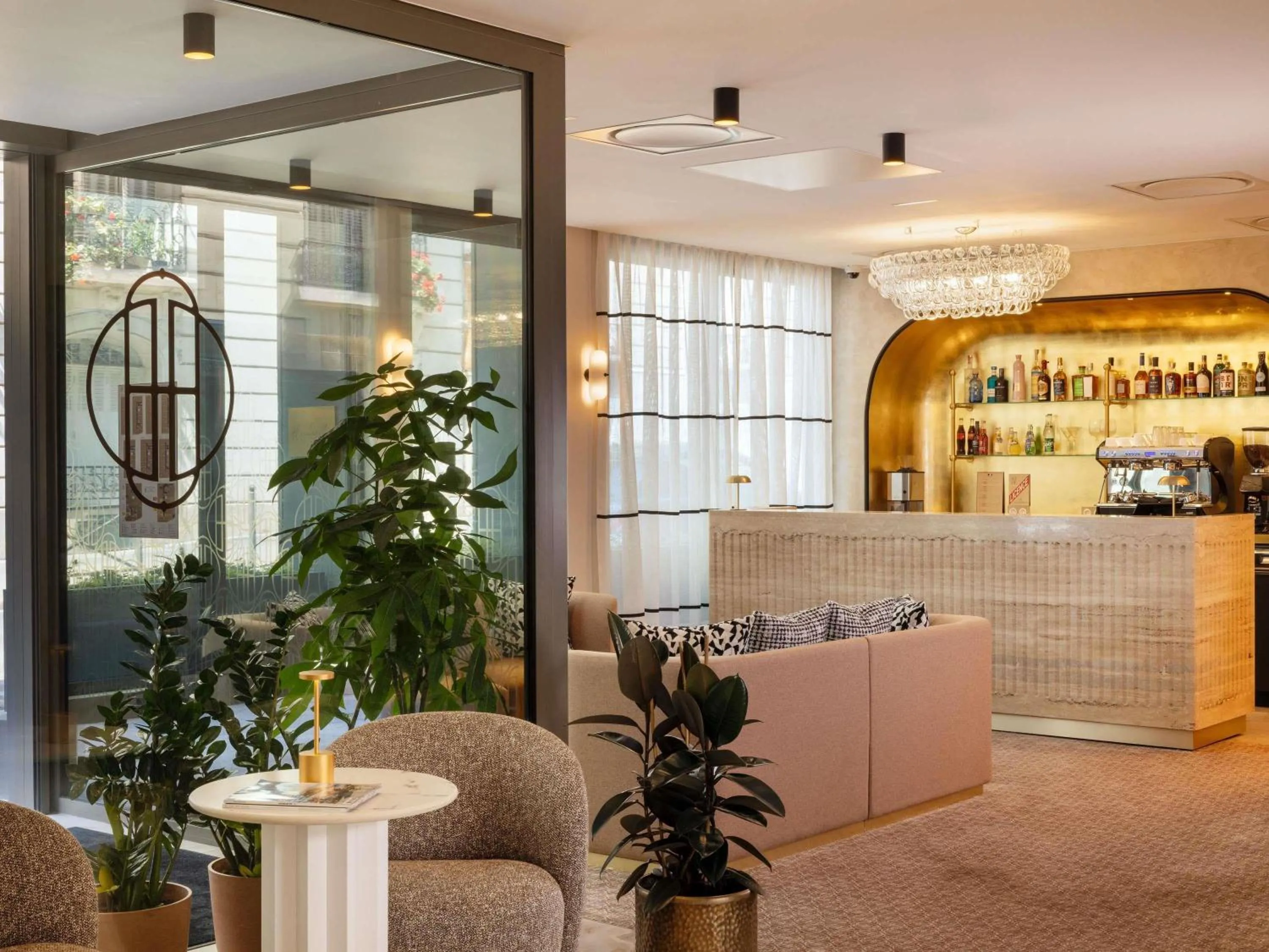 Property building in Hotel Maison Hamelin Paris - Handwritten Collection