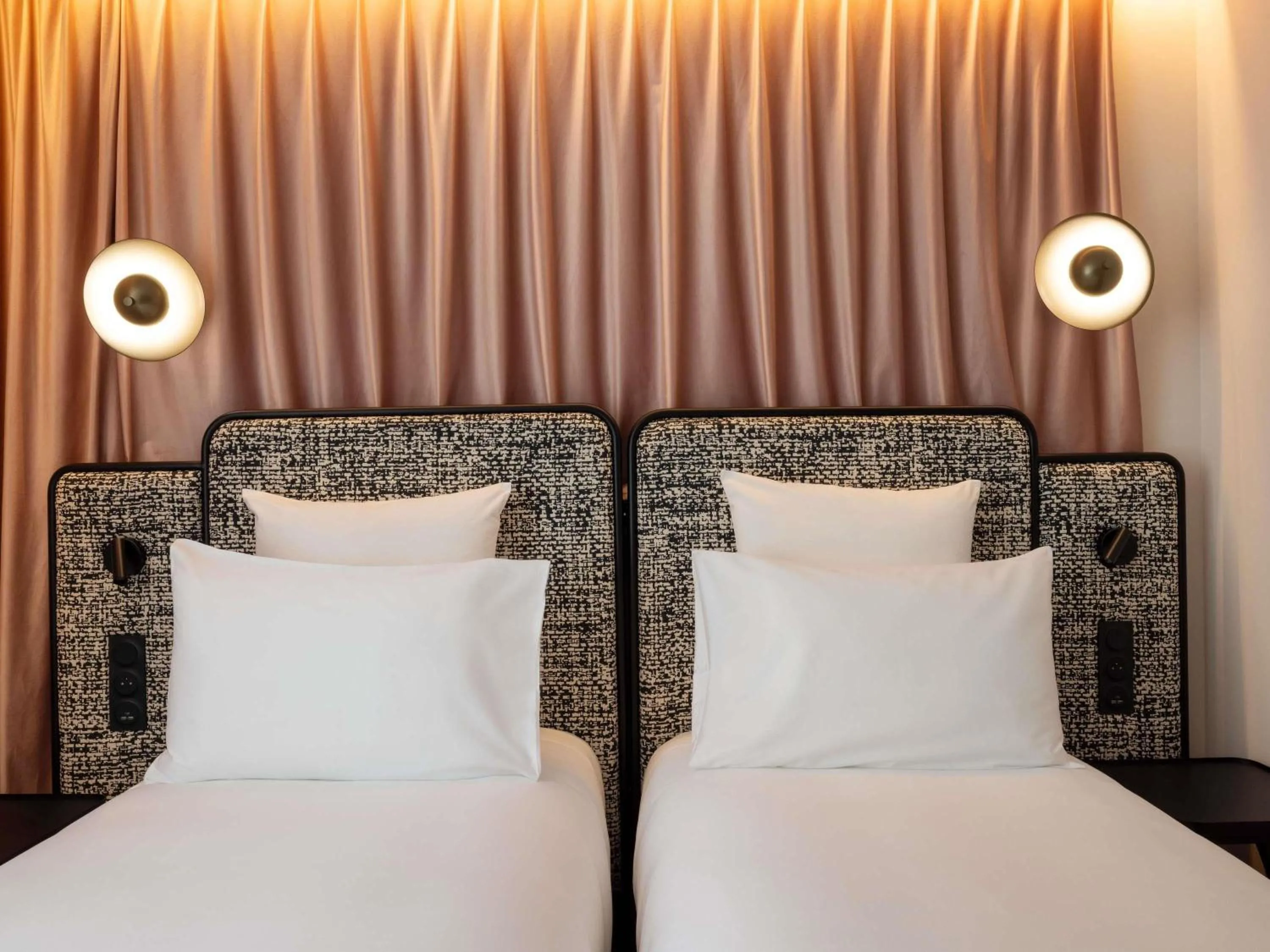 Bedroom, Bed in Hotel Maison Hamelin Paris - Handwritten Collection