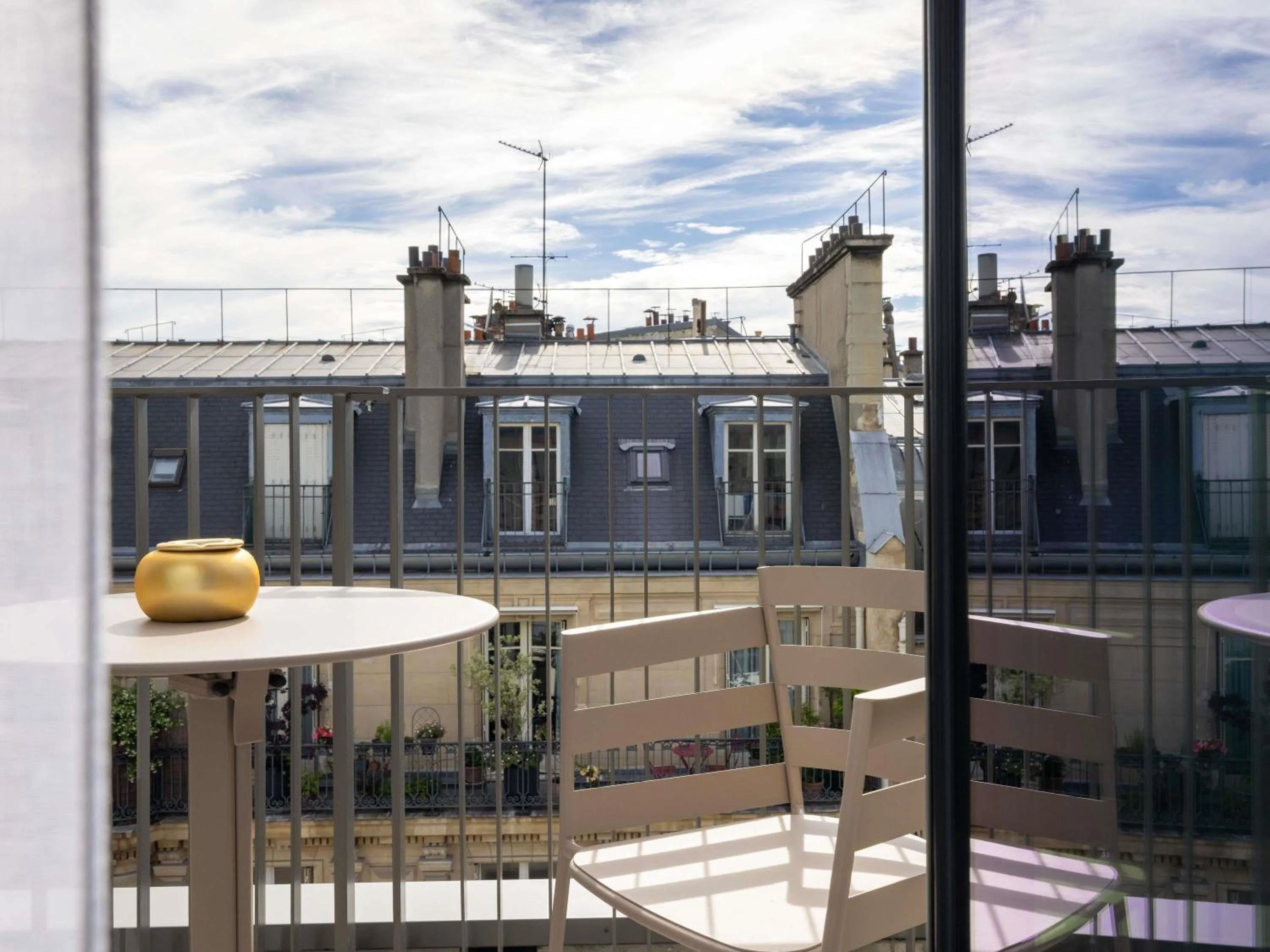Bedroom in Hotel Maison Hamelin Paris - Handwritten Collection
