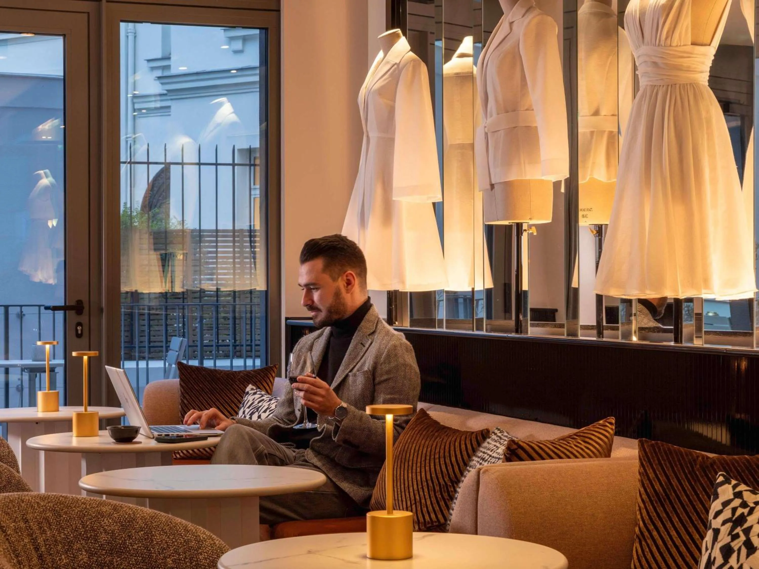 Lounge or bar in Hotel Maison Hamelin Paris - Handwritten Collection