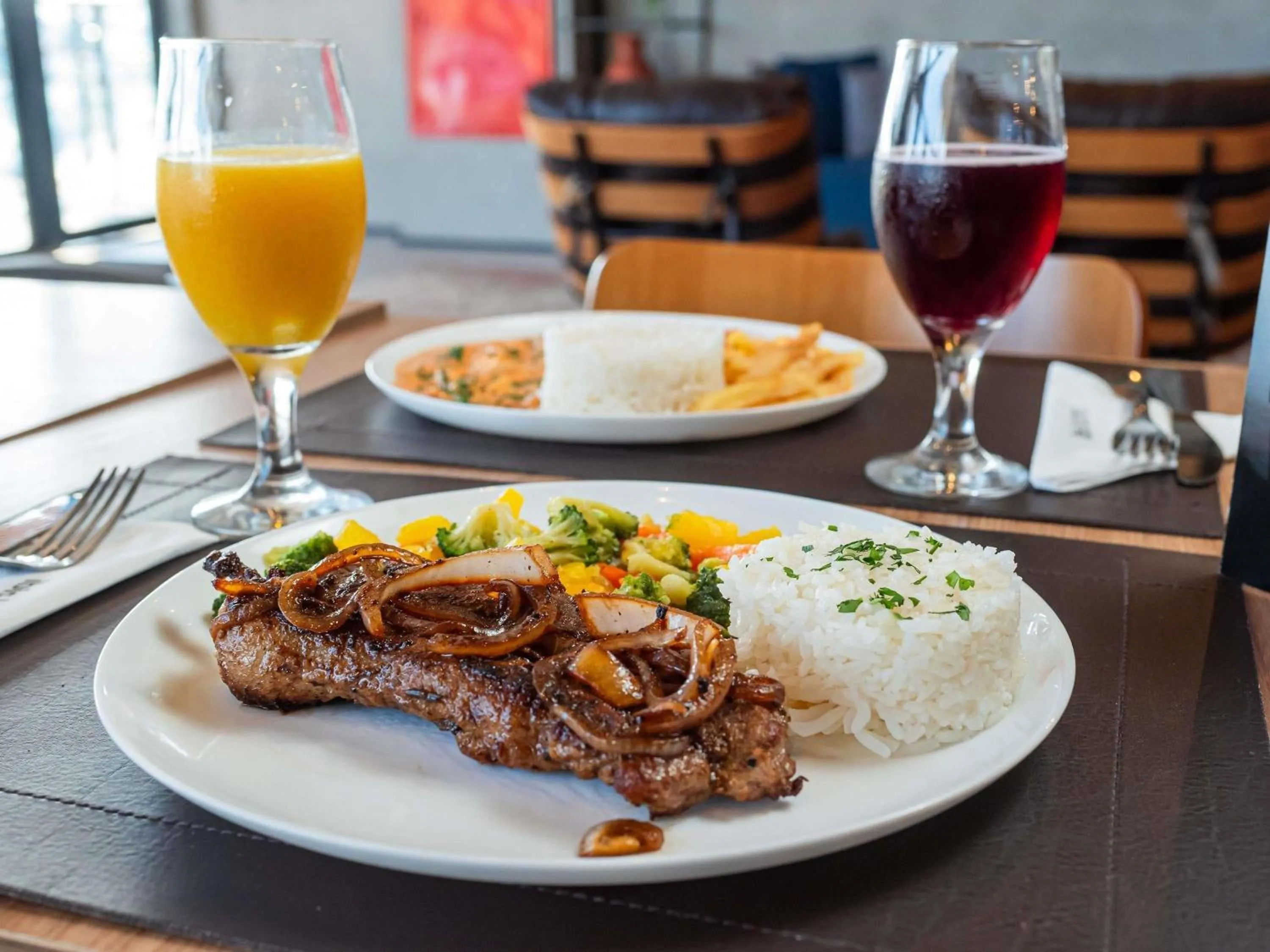 Restaurant/places to eat in ibis Lavras