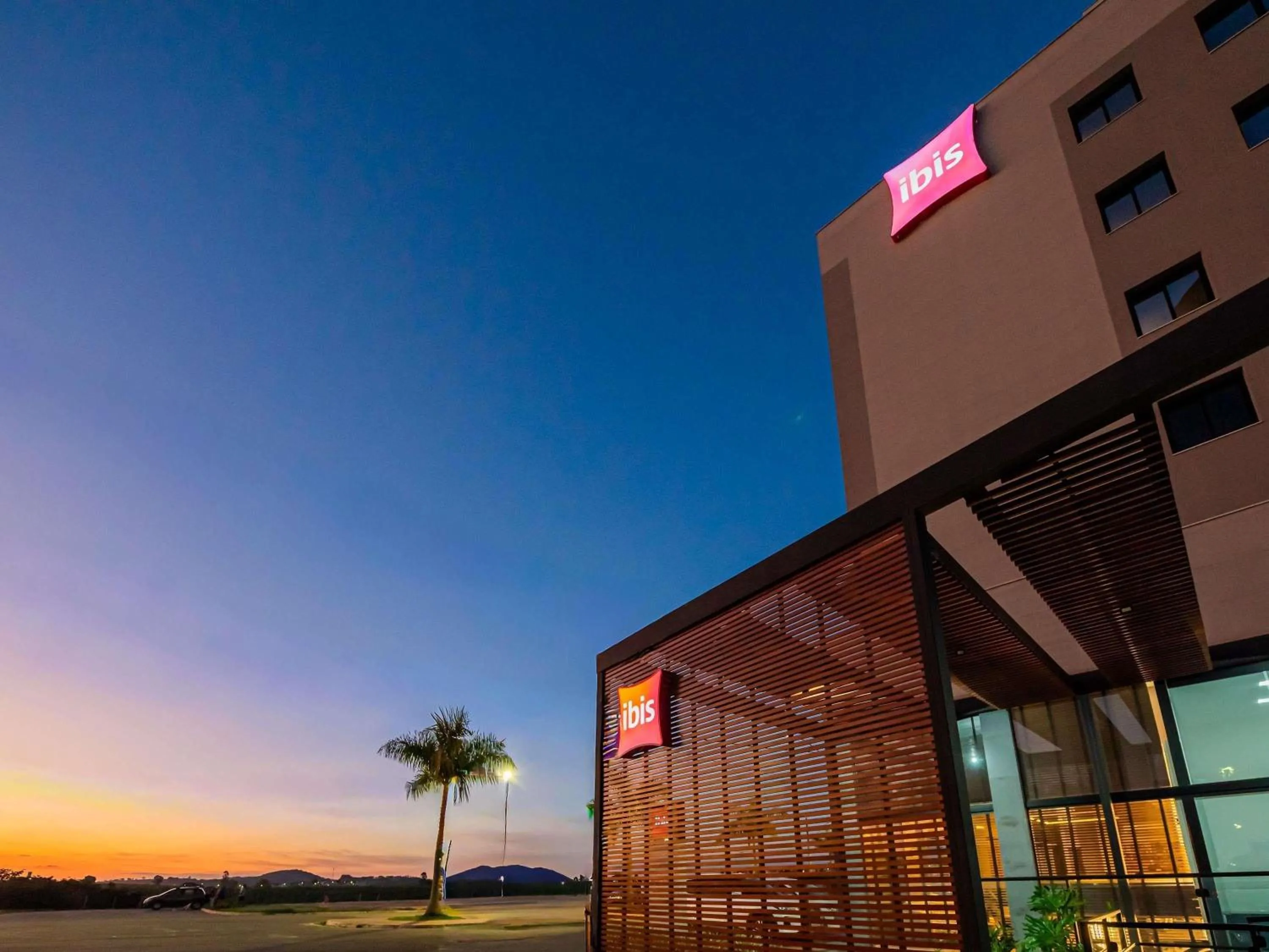 Property building in ibis Lavras