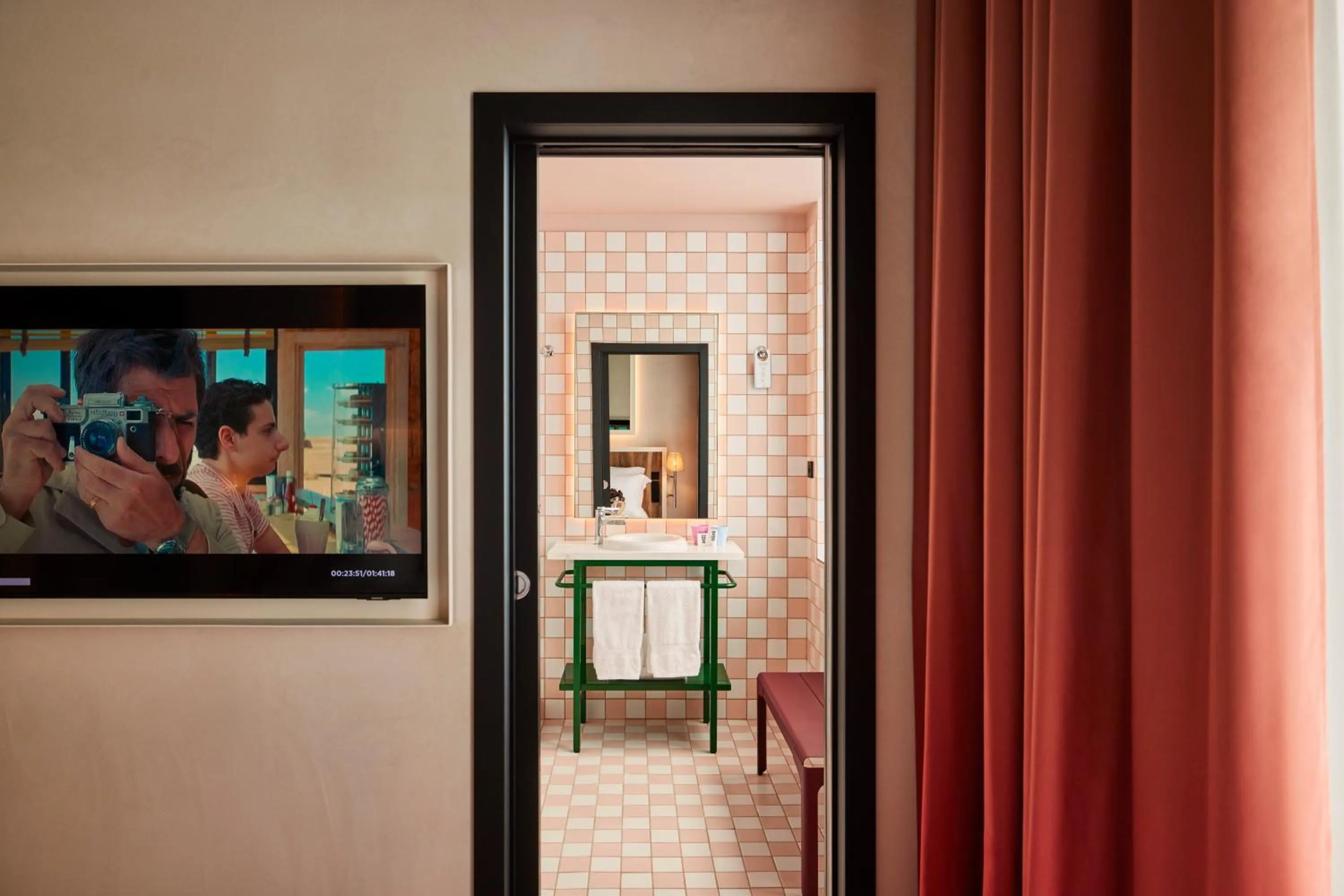 Bathroom in Mama Shelter Nice