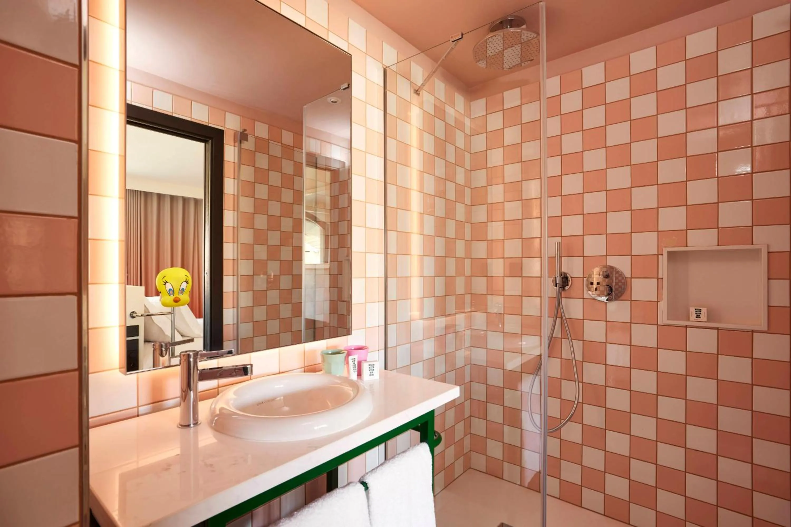 Bathroom in Mama Shelter Nice