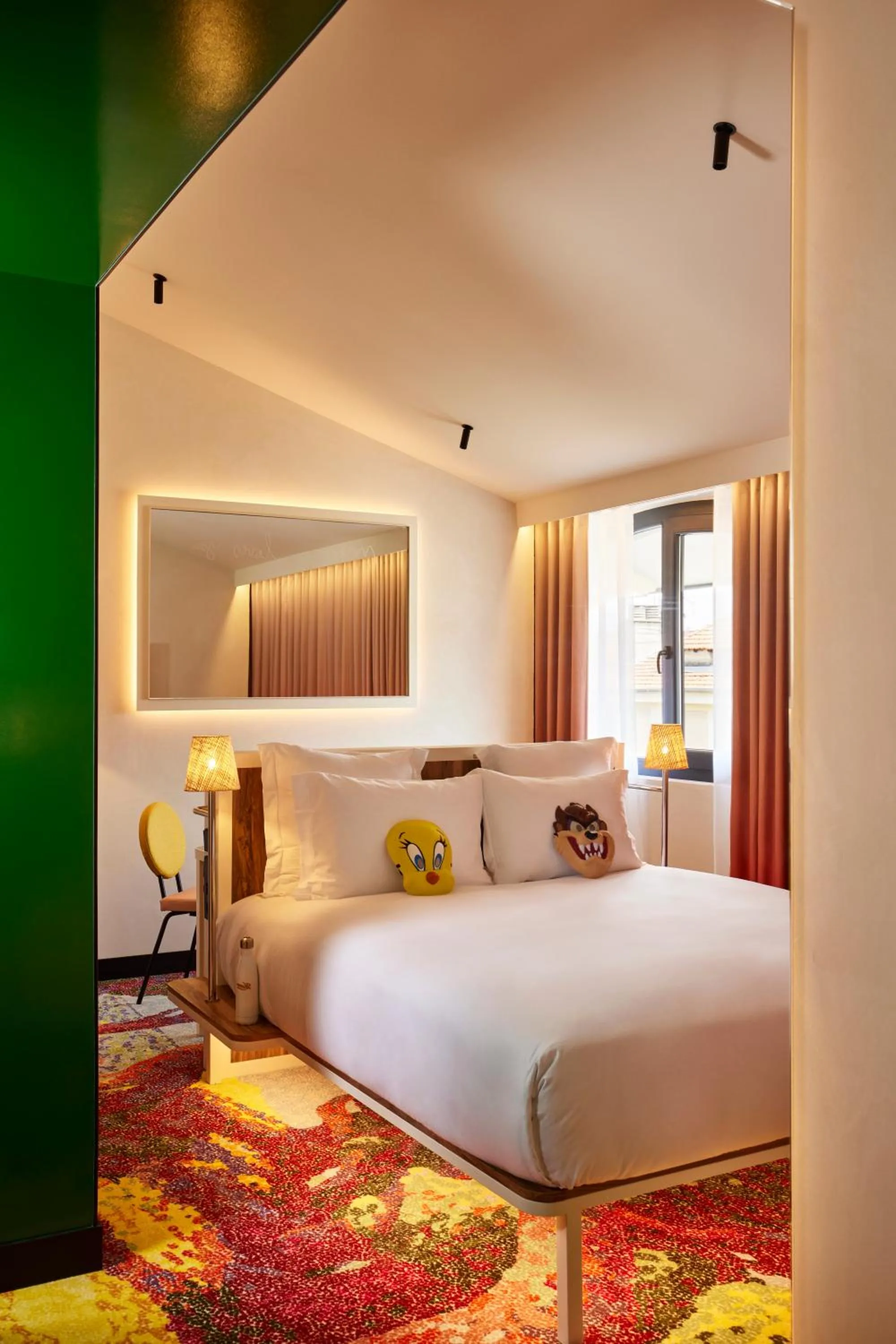 Bed in Mama Shelter Nice