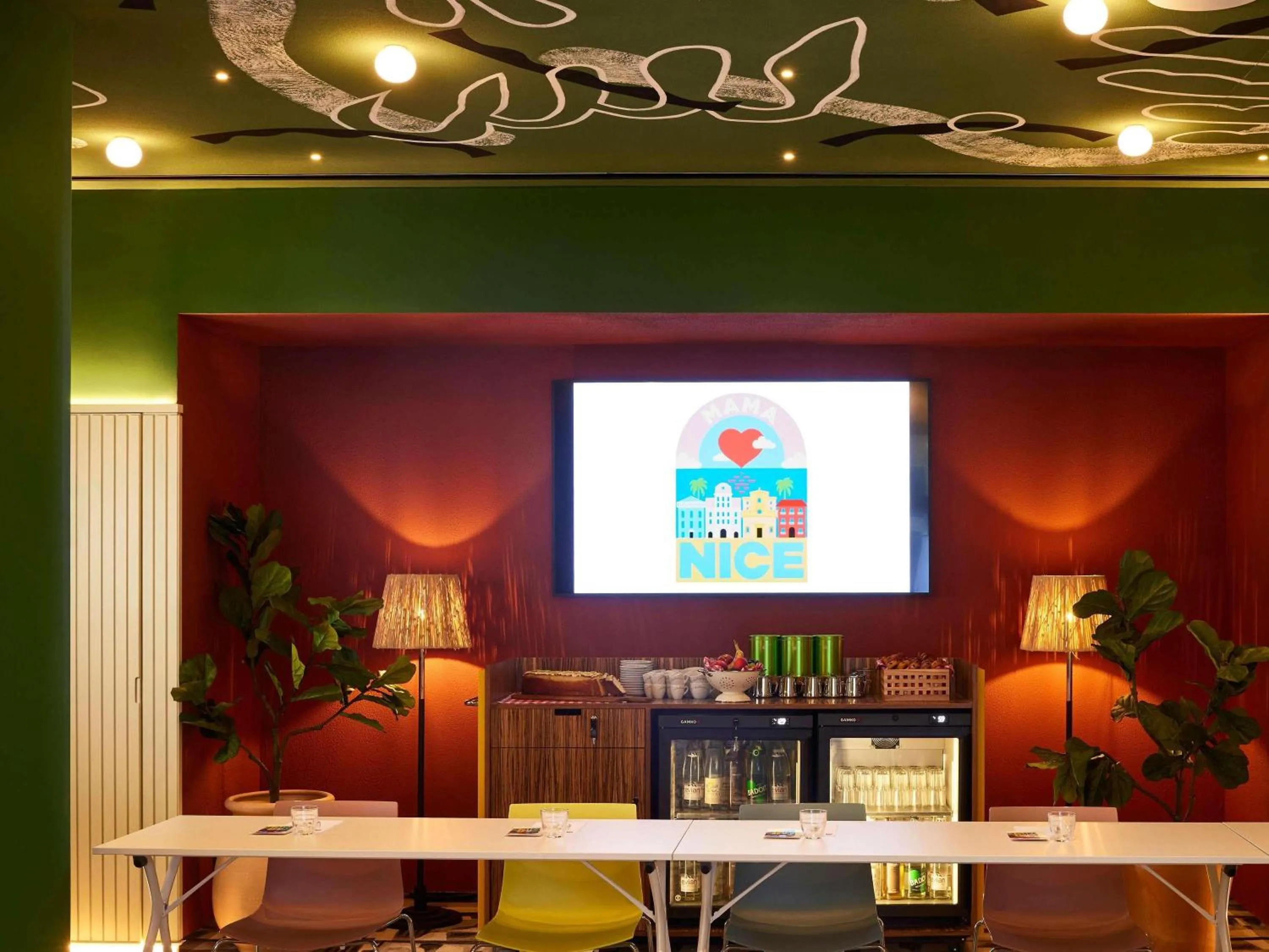 Meeting/conference room in Mama Shelter Nice