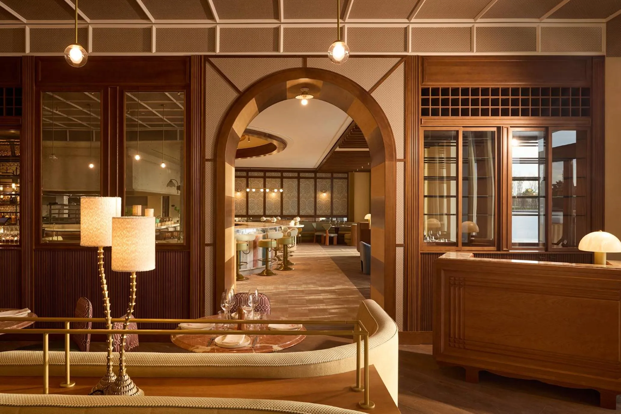 Restaurant/places to eat in SLS Barcelona