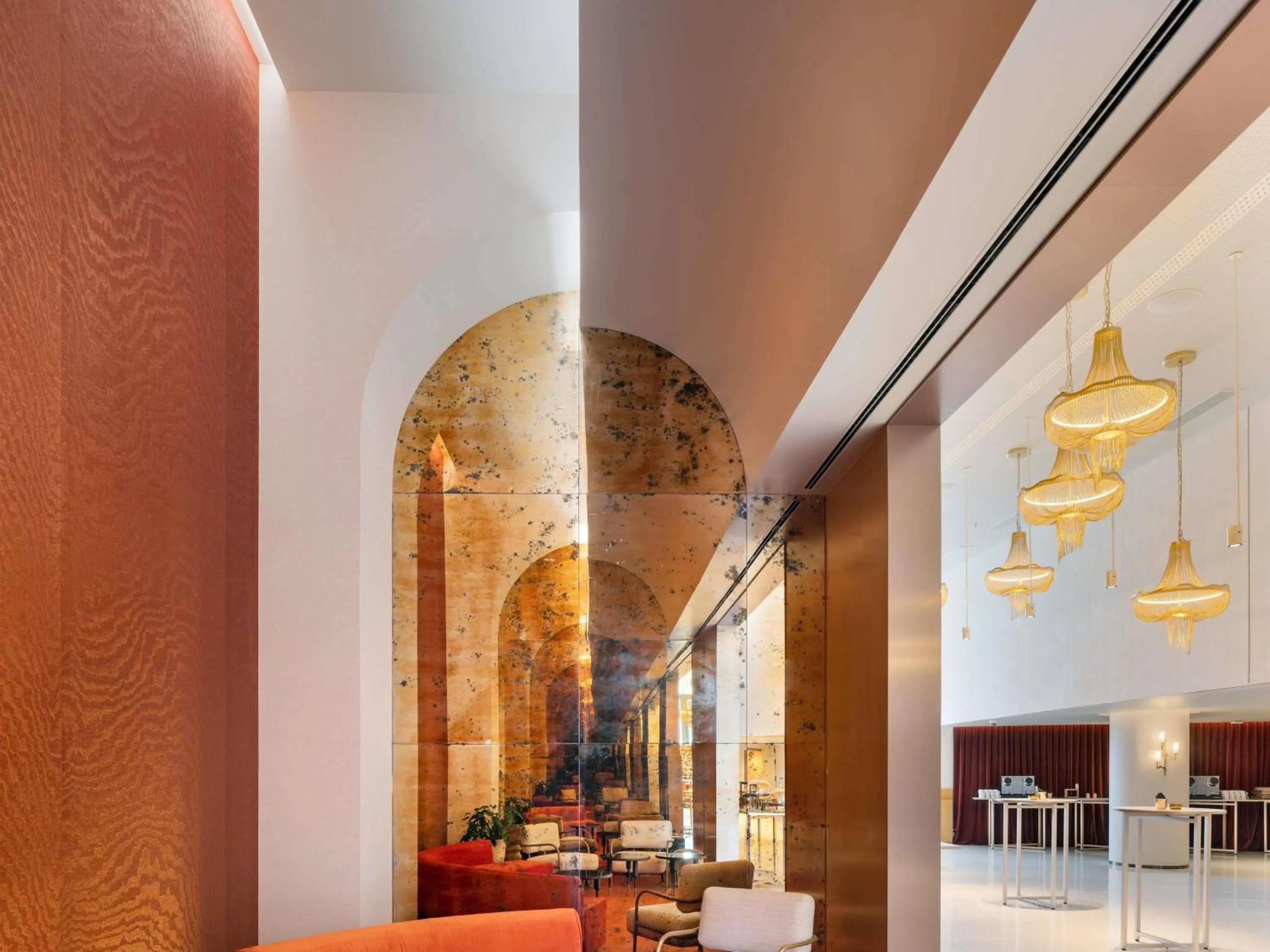 Meeting/conference room in SLS Barcelona