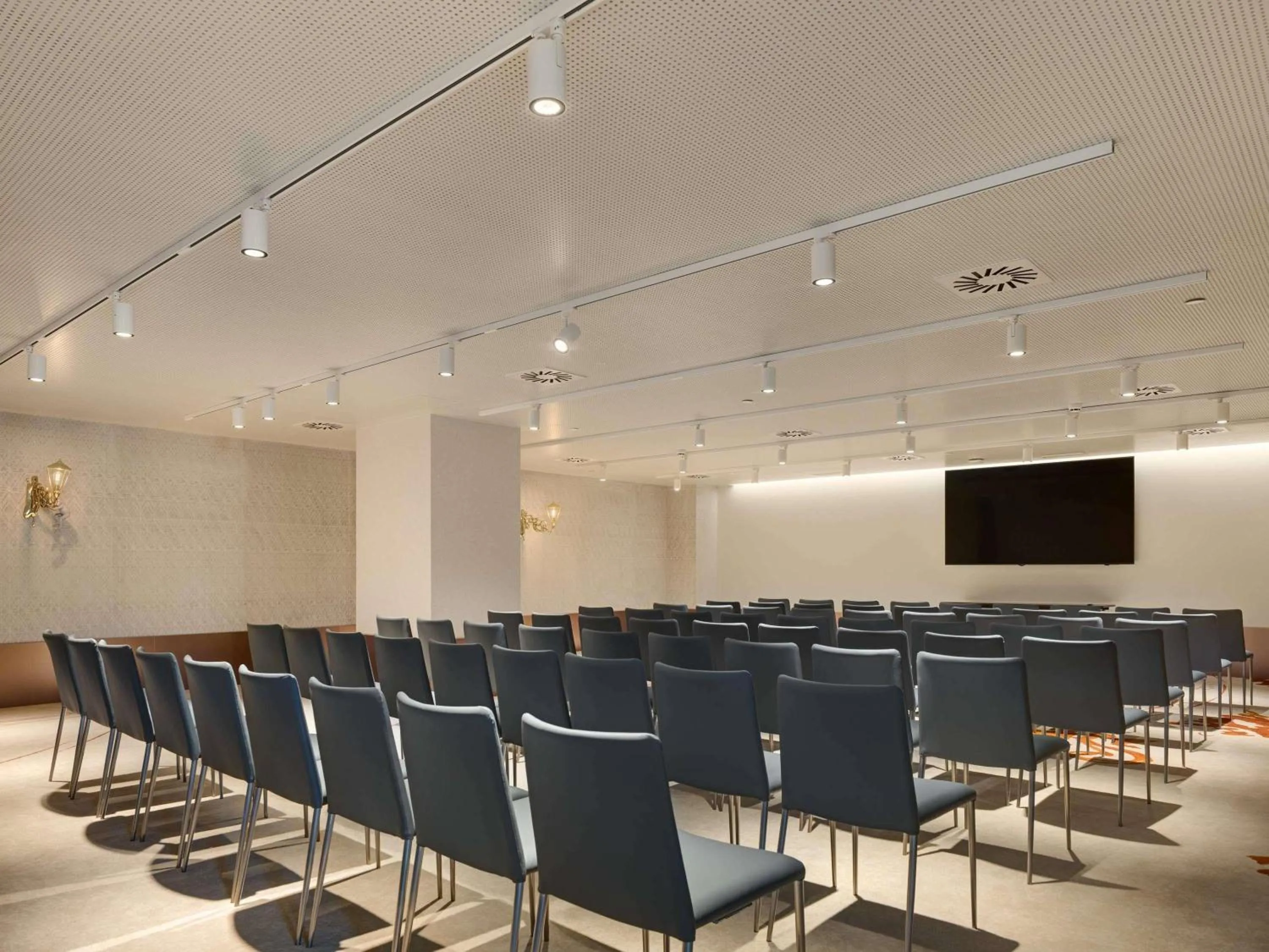 Meeting/conference room in SLS Barcelona