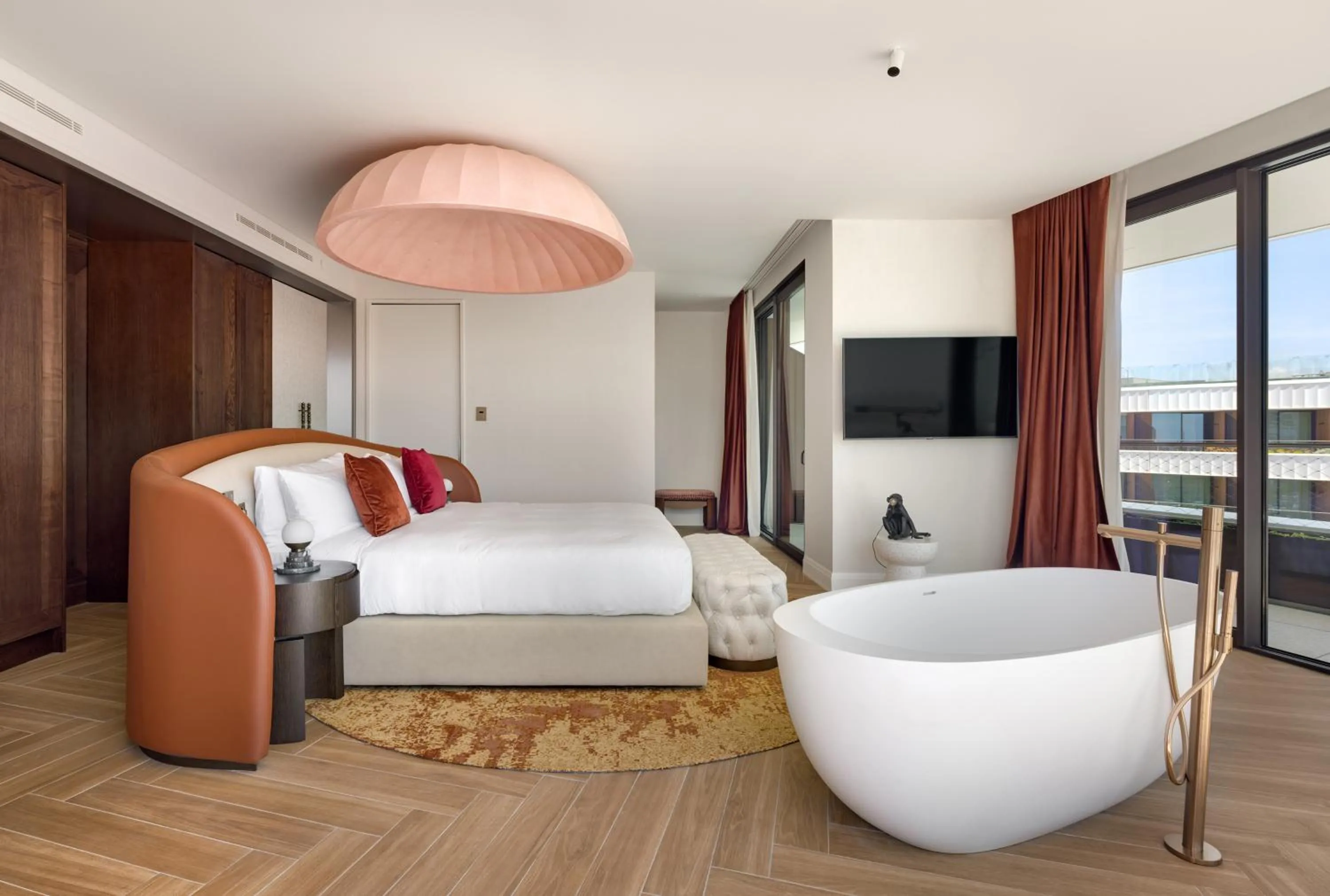 Bed in SLS Barcelona