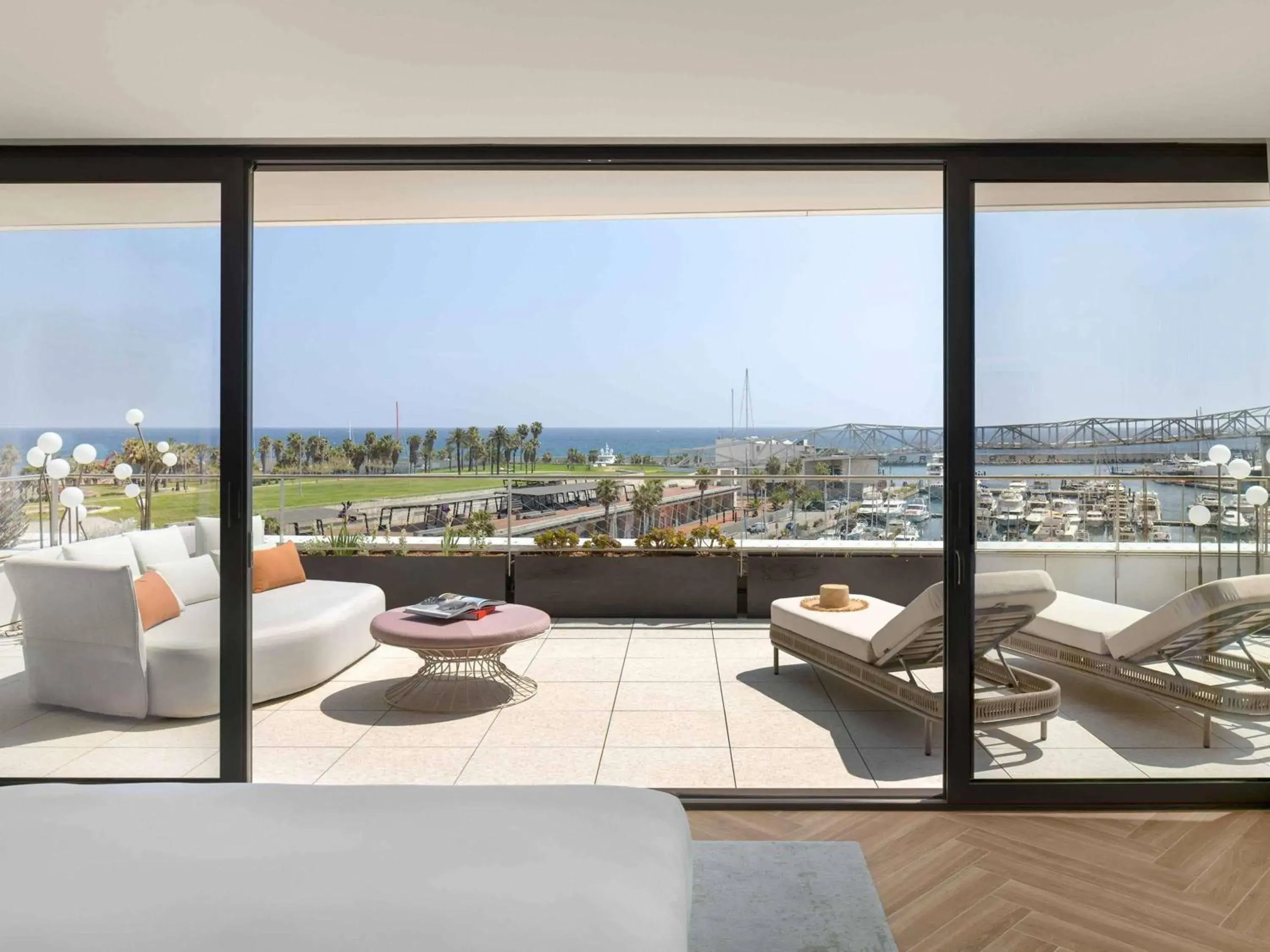 Luxuriate Suite with Marina View in SLS Barcelona Luxuriate Suite with Marina View in SLS Barcelona