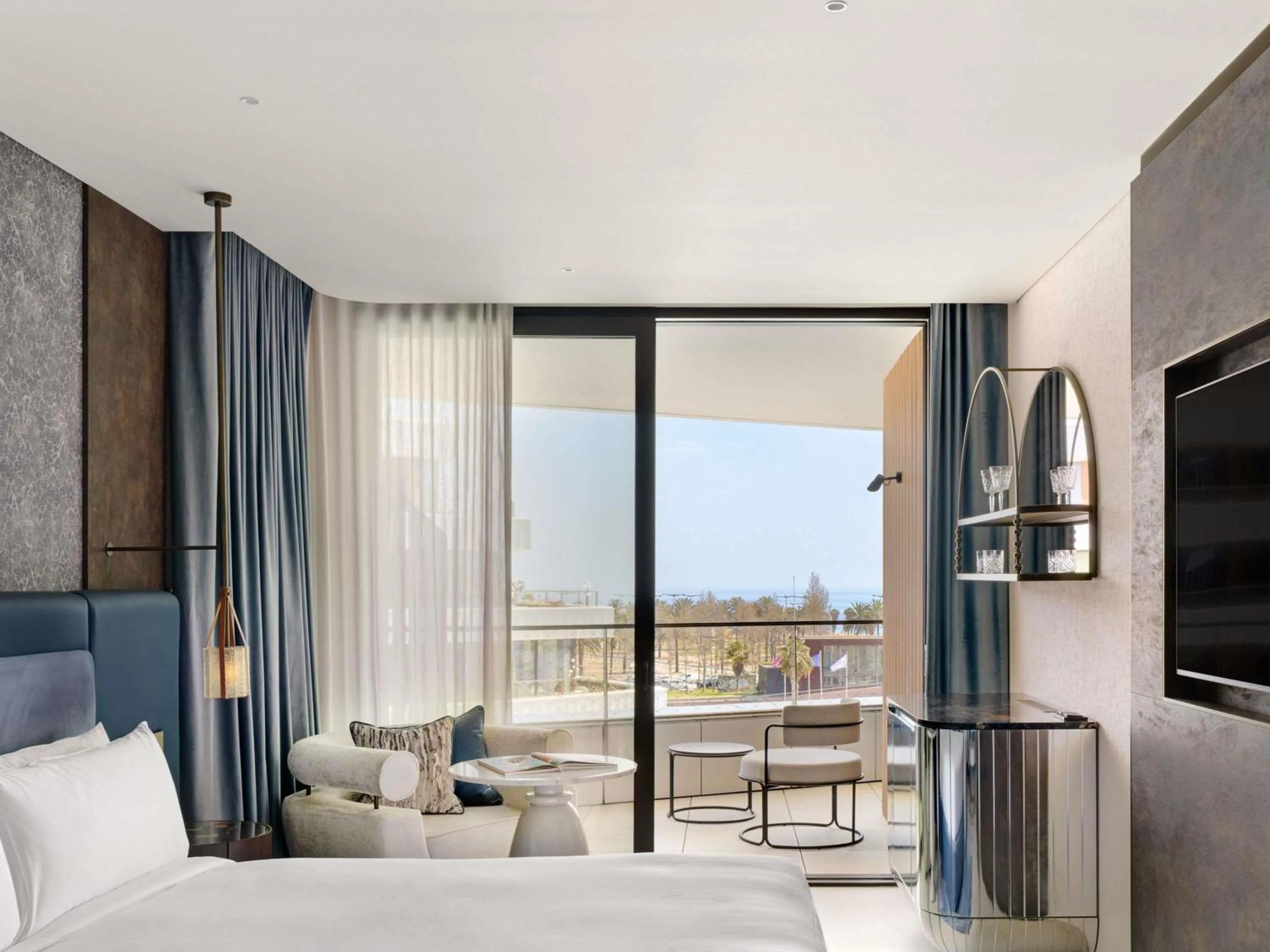 Bedroom, Bed in SLS Barcelona