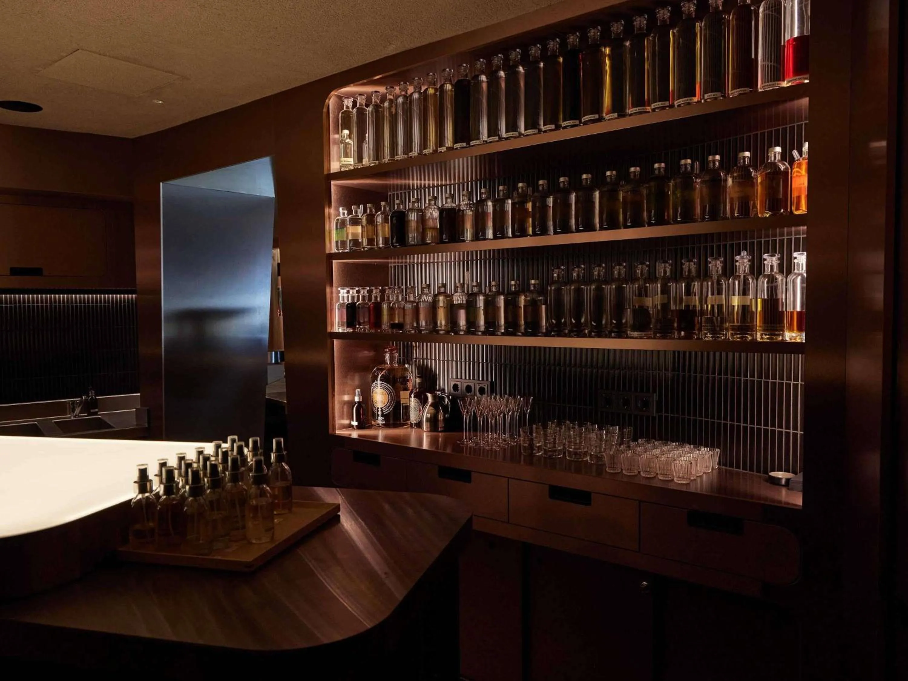 Restaurant/places to eat in SLS Barcelona