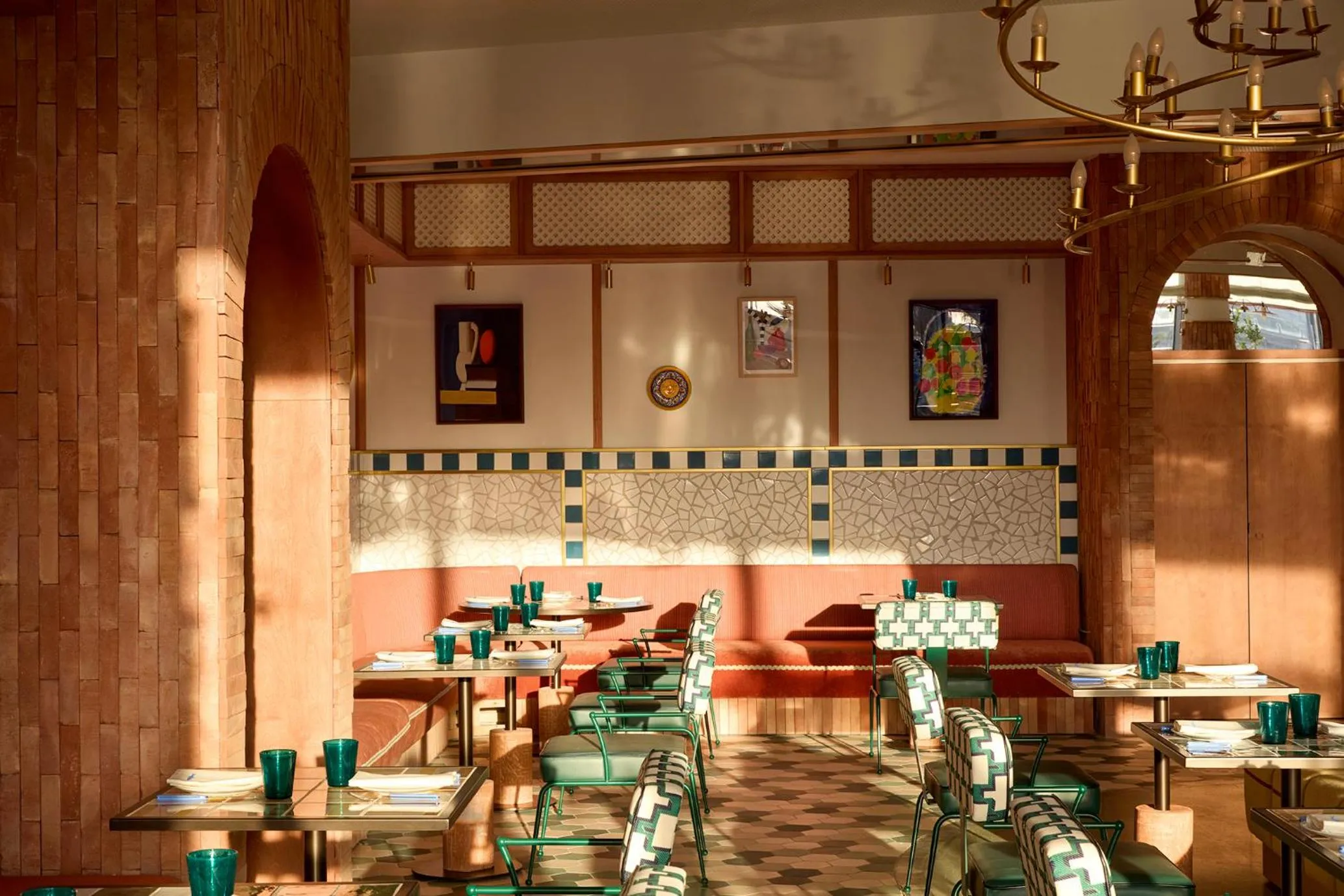 Restaurant/places to eat in SLS Barcelona