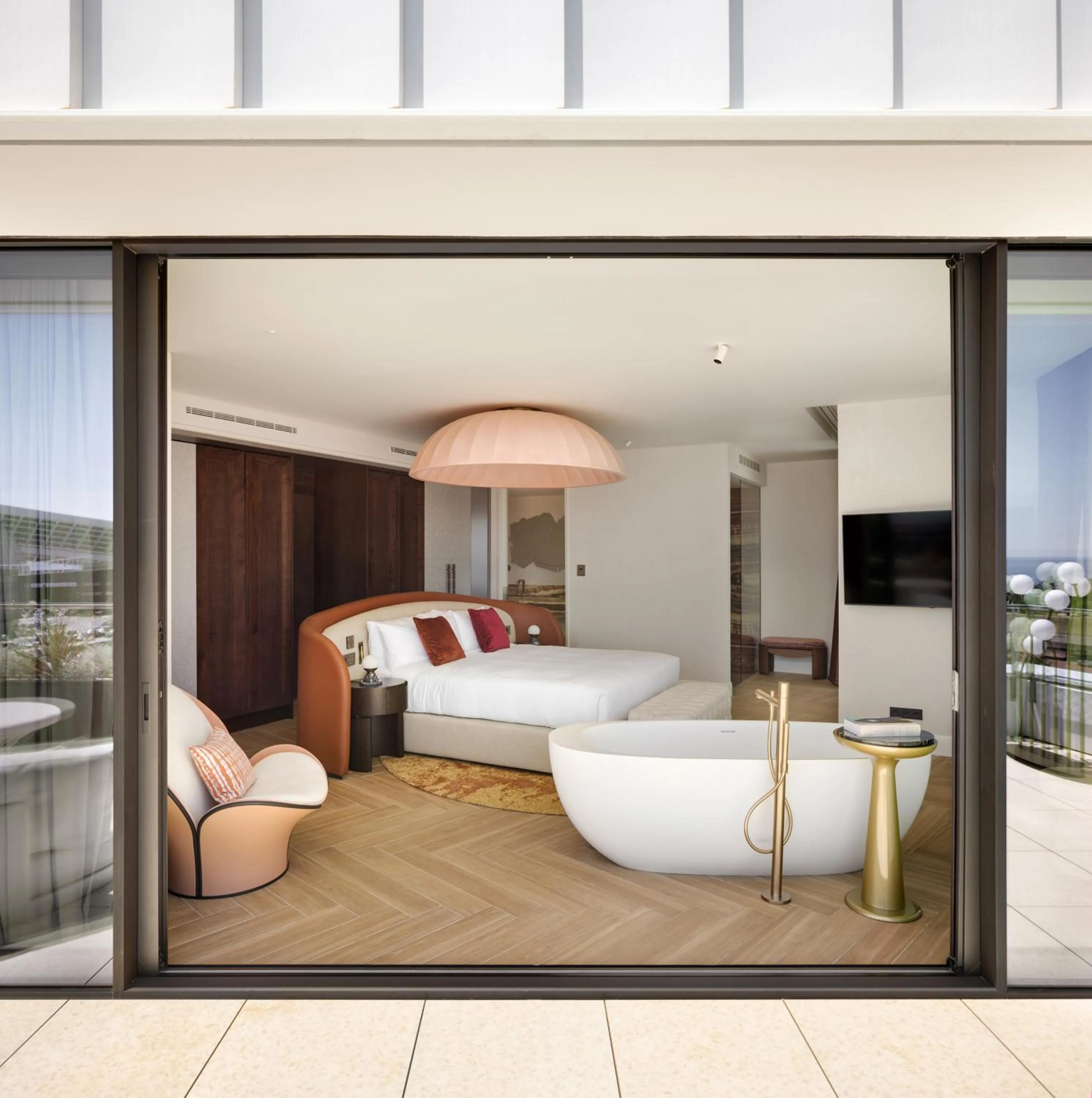 Bed in SLS Barcelona