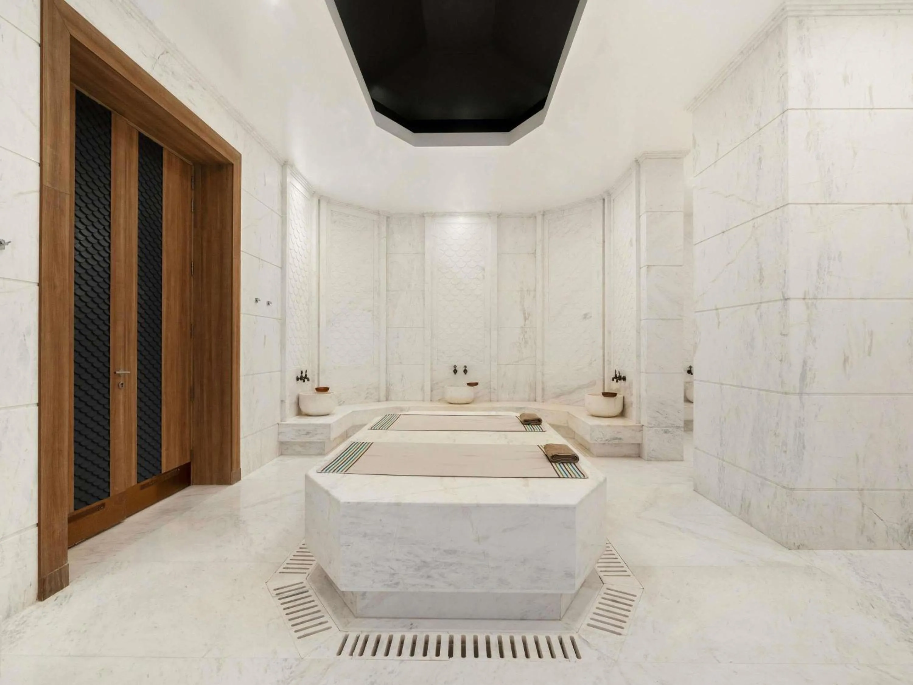 Spa and wellness centre/facilities, Bed in Rixos Radamis Sharm El Sheikh