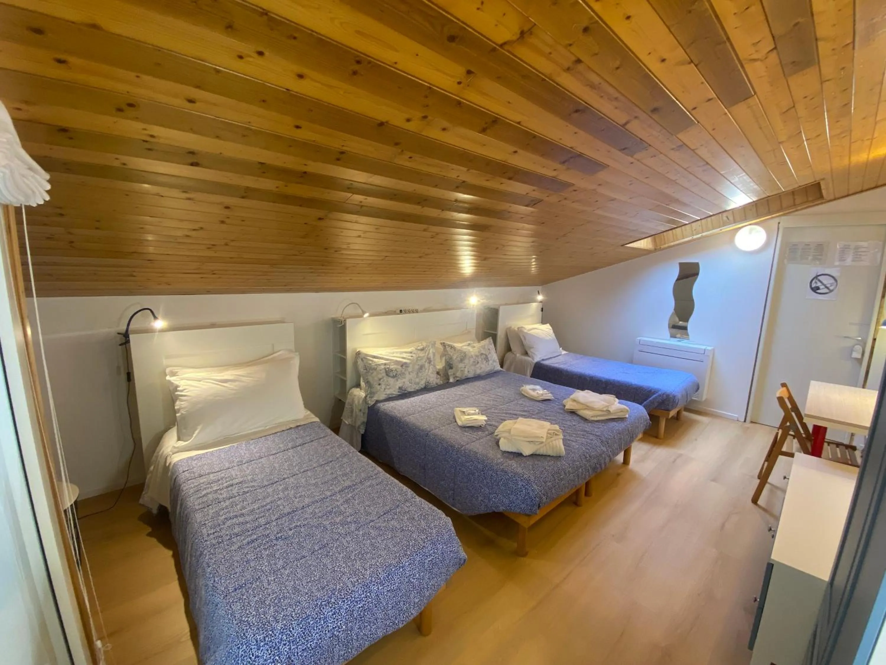 Bedroom, Bed in Marameo B&B