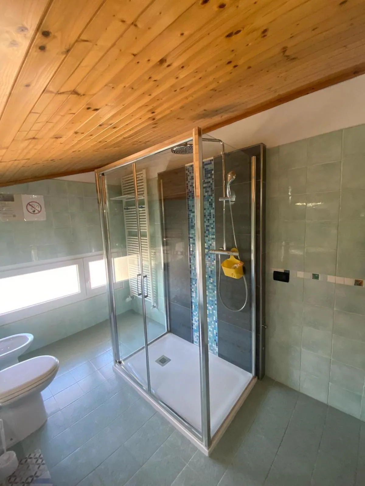 Shower in Marameo B&B