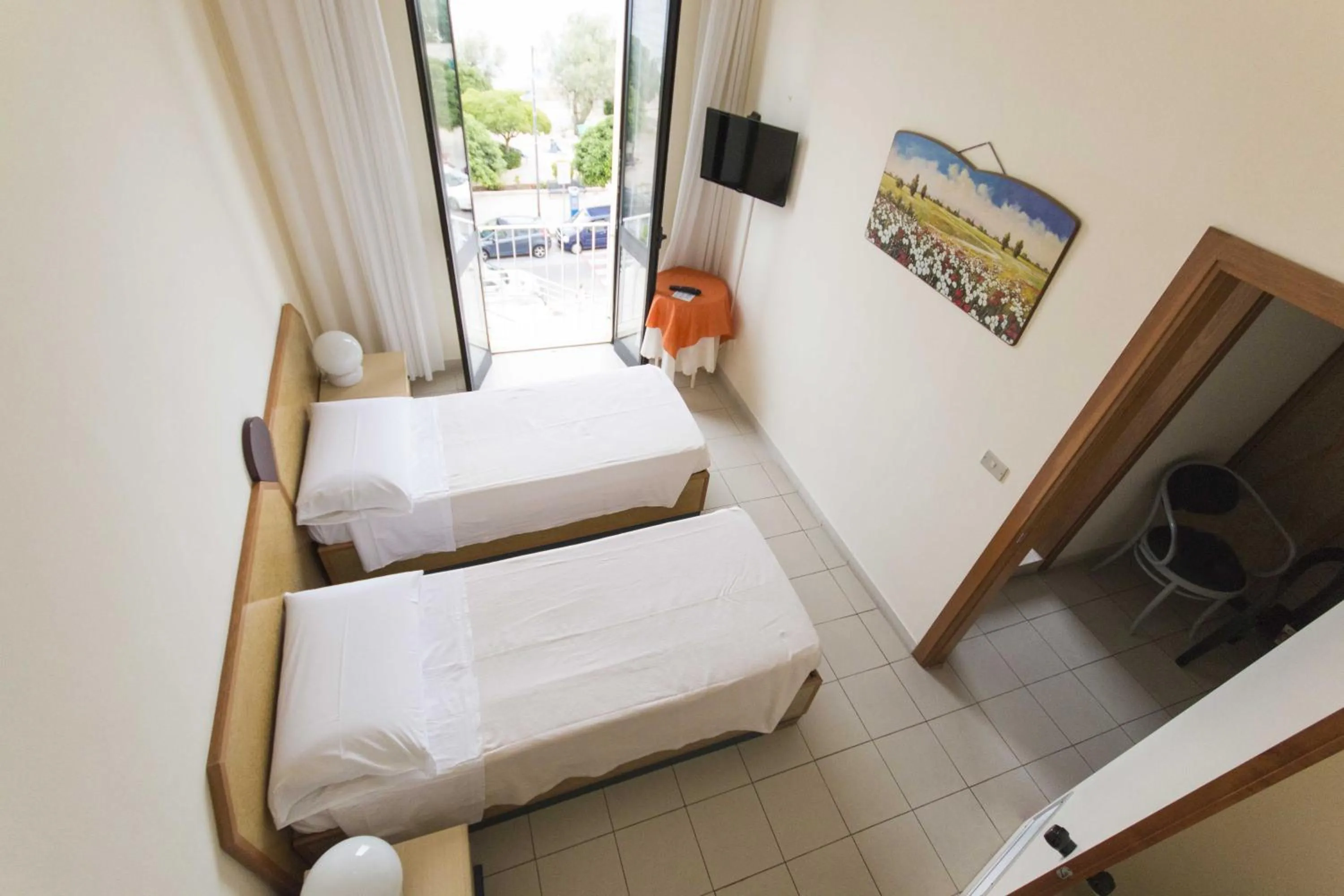 Balcony/Terrace, Bed in Albergo Palazzo