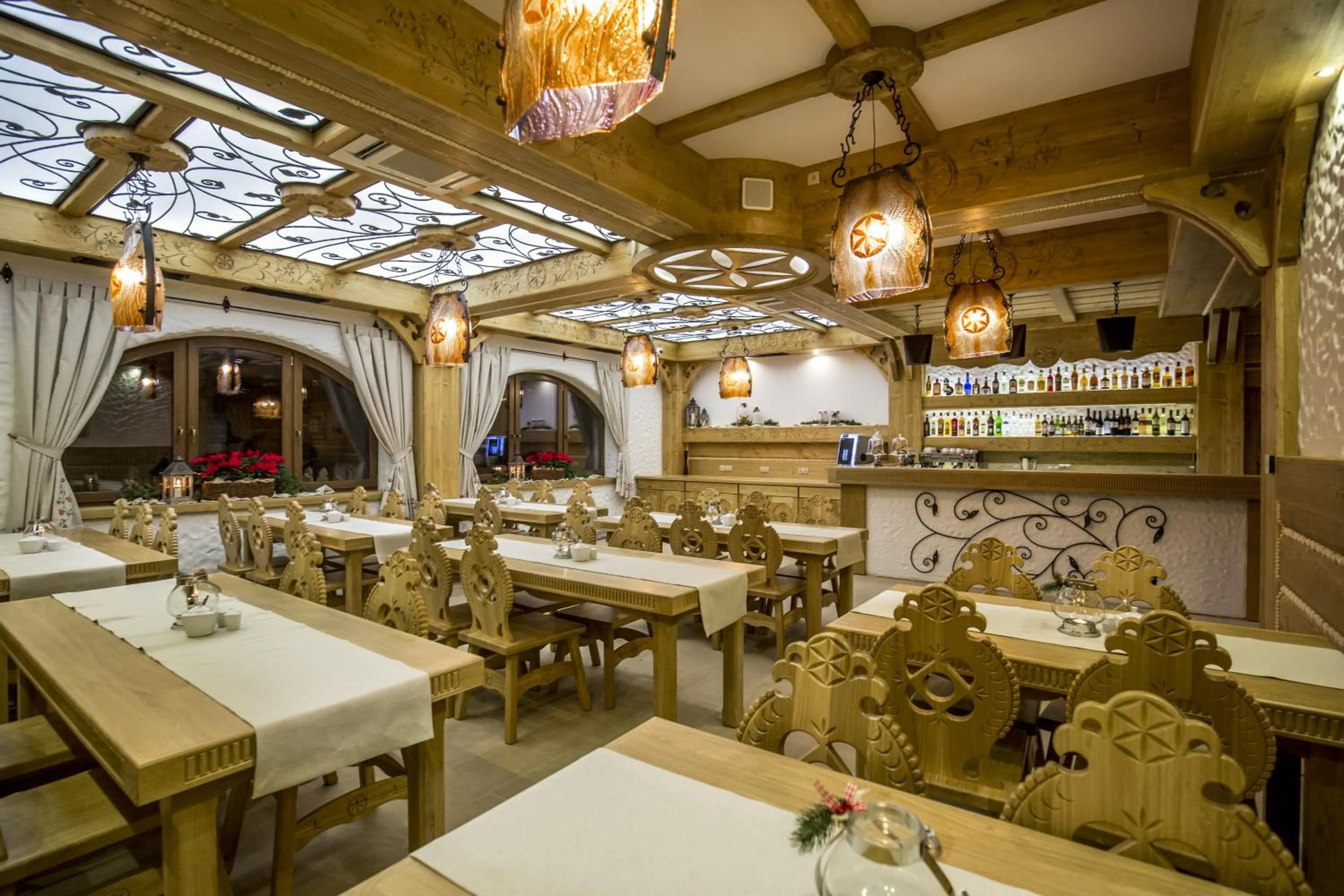 Restaurant/places to eat in Carlina Hotel & SPA