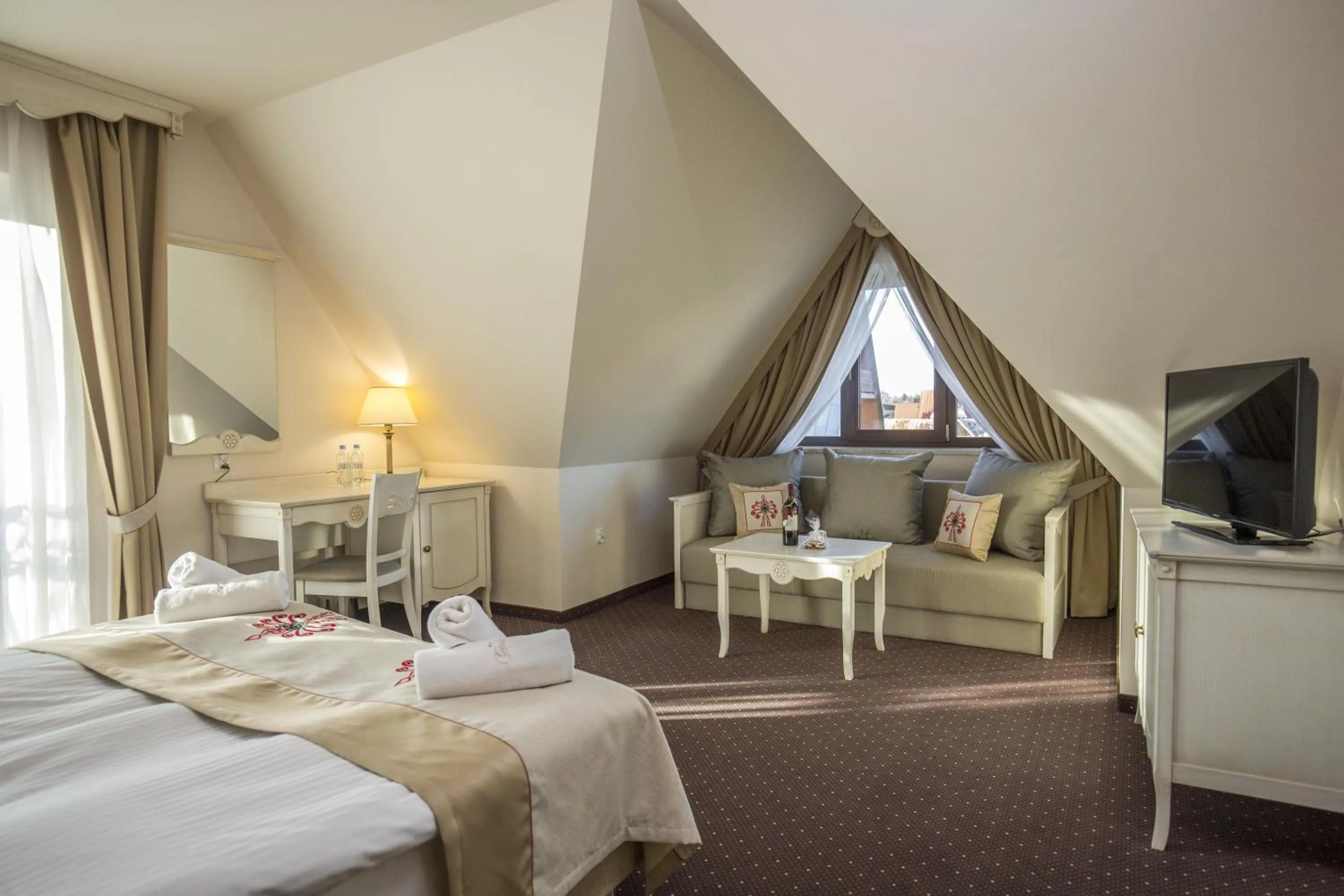 Bedroom, Bed in Carlina Hotel & SPA