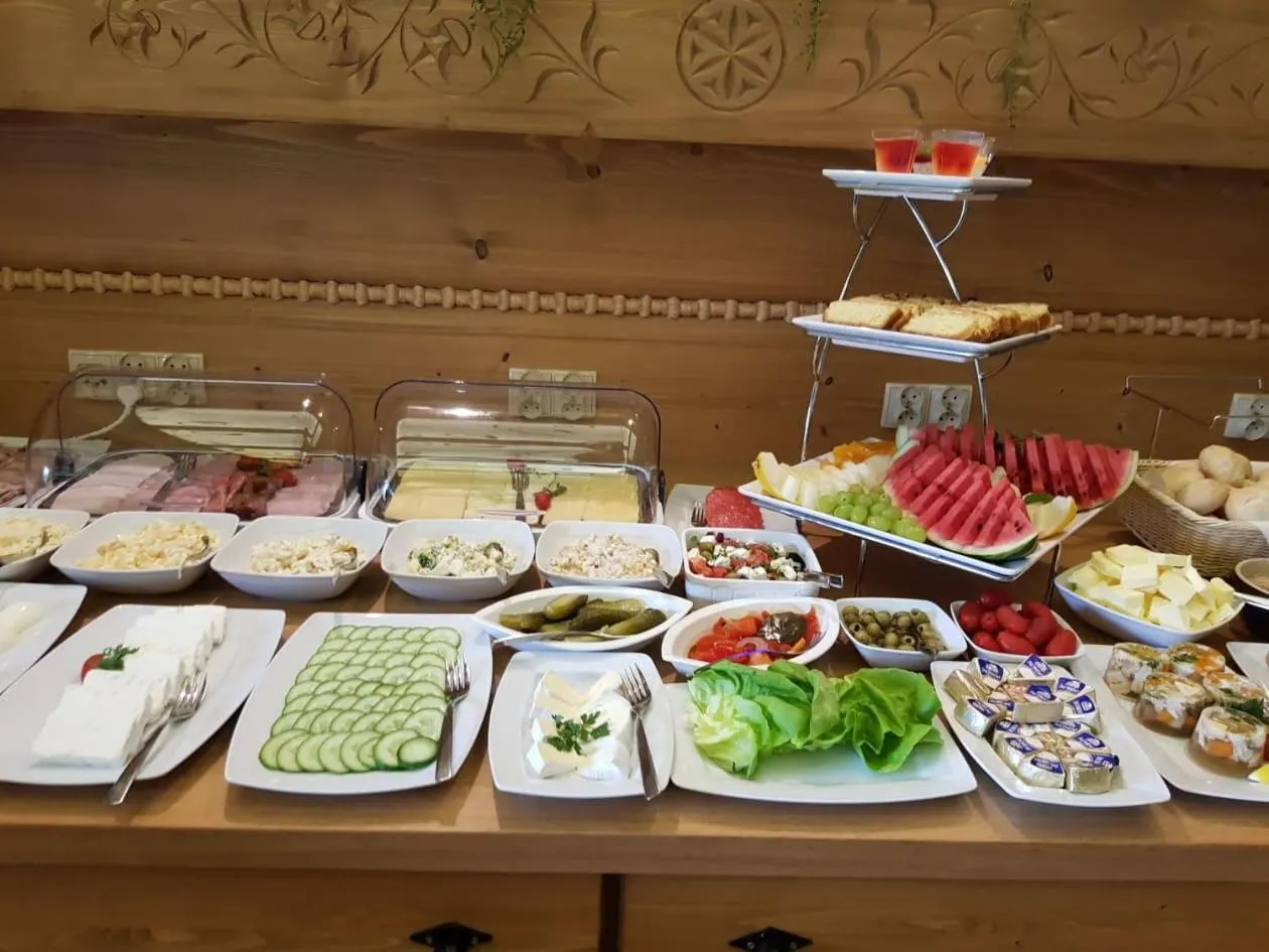 Restaurant/places to eat in Carlina Hotel & SPA