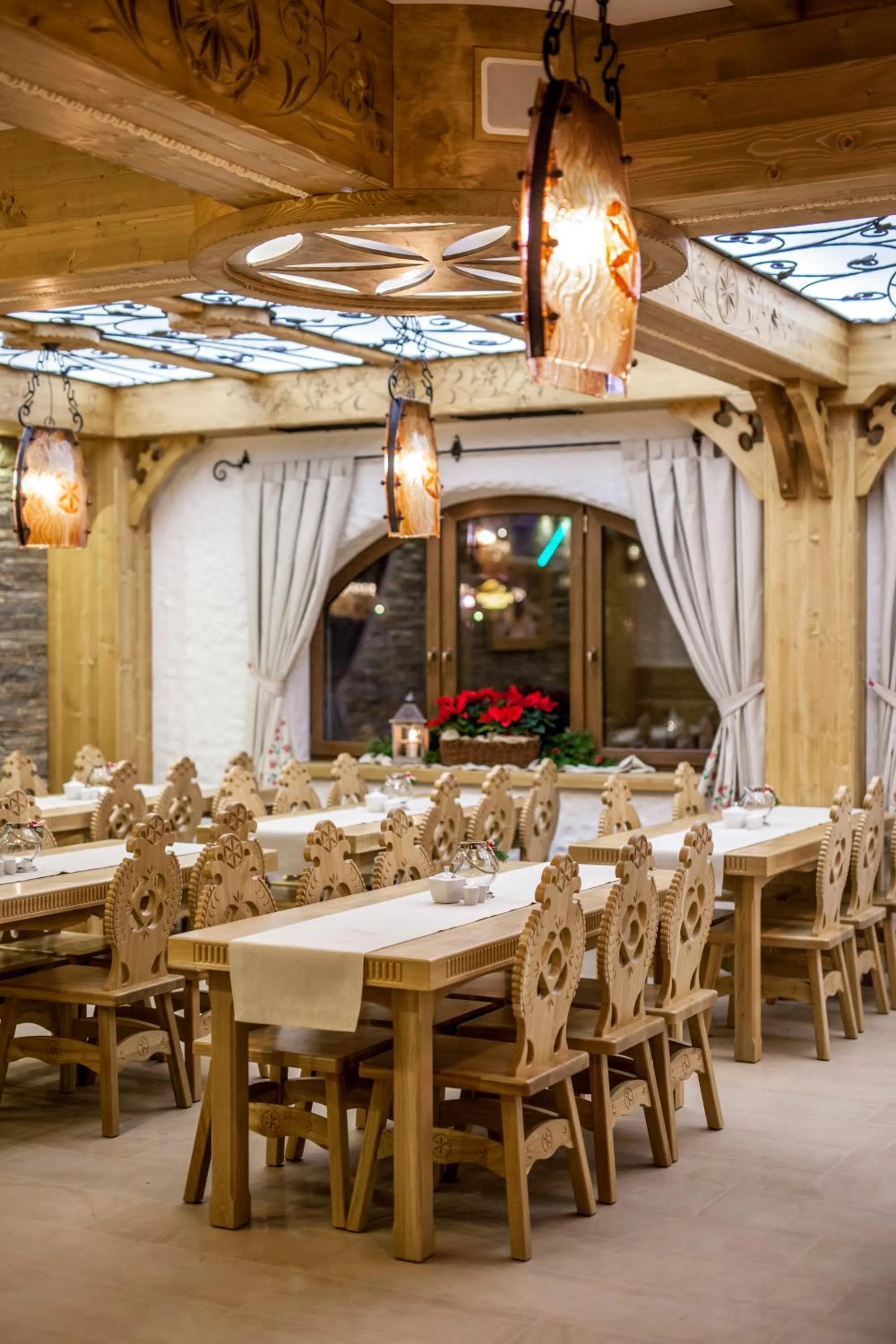 Restaurant/places to eat in Carlina Hotel & SPA