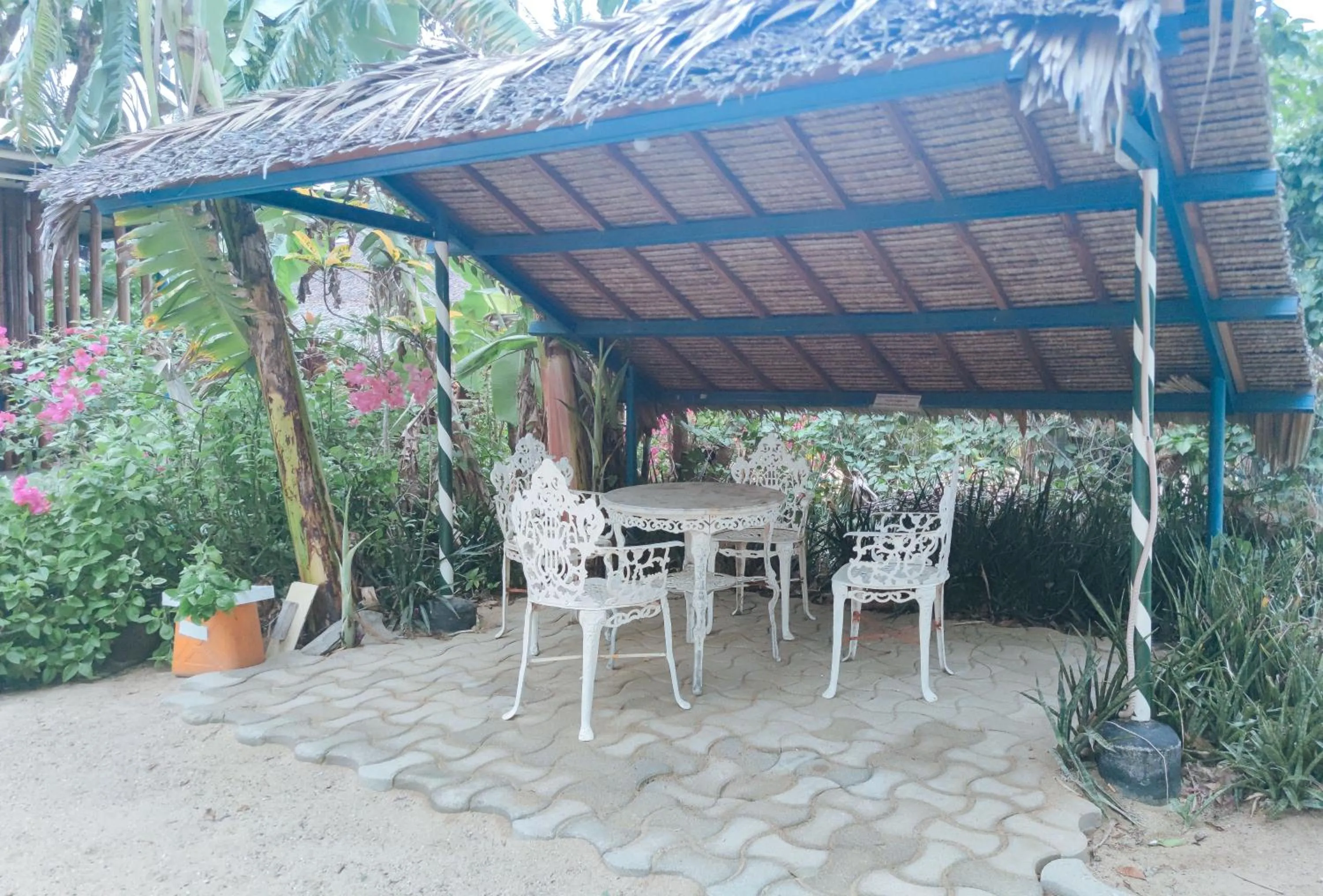 Seating area in The Clara Beach and Guest House