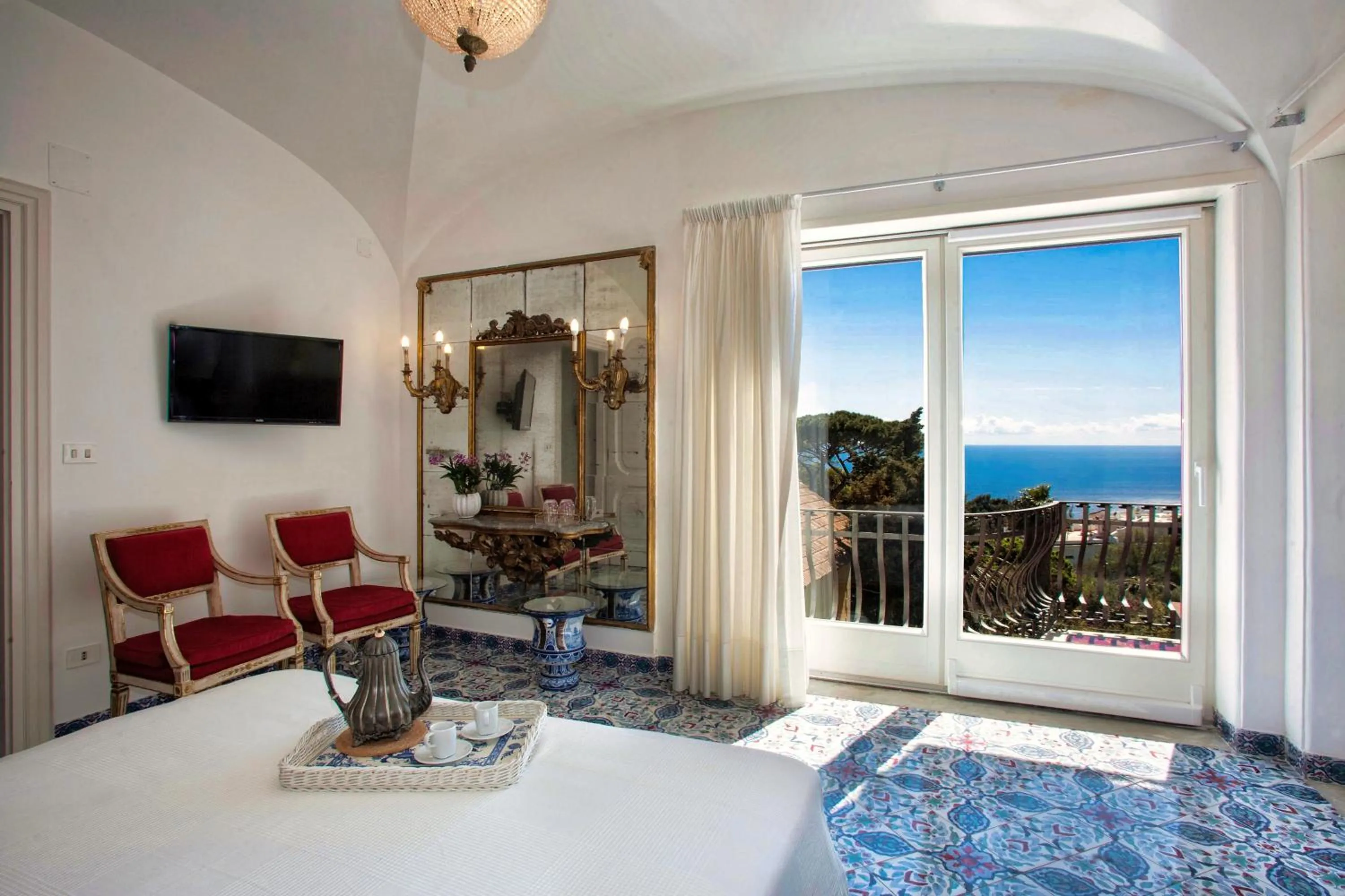 TV and multimedia in Villa Silia