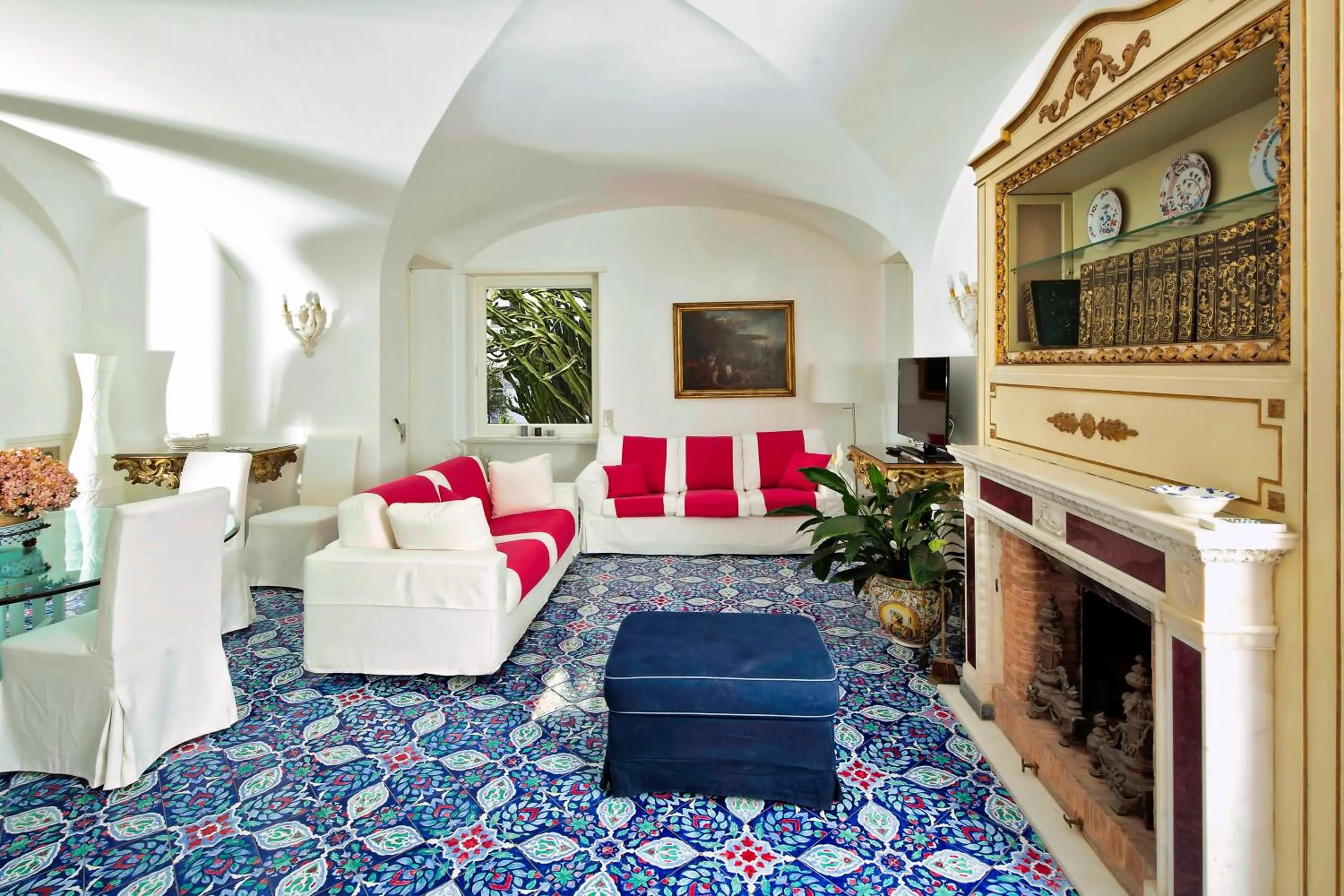 TV and multimedia in Villa Silia