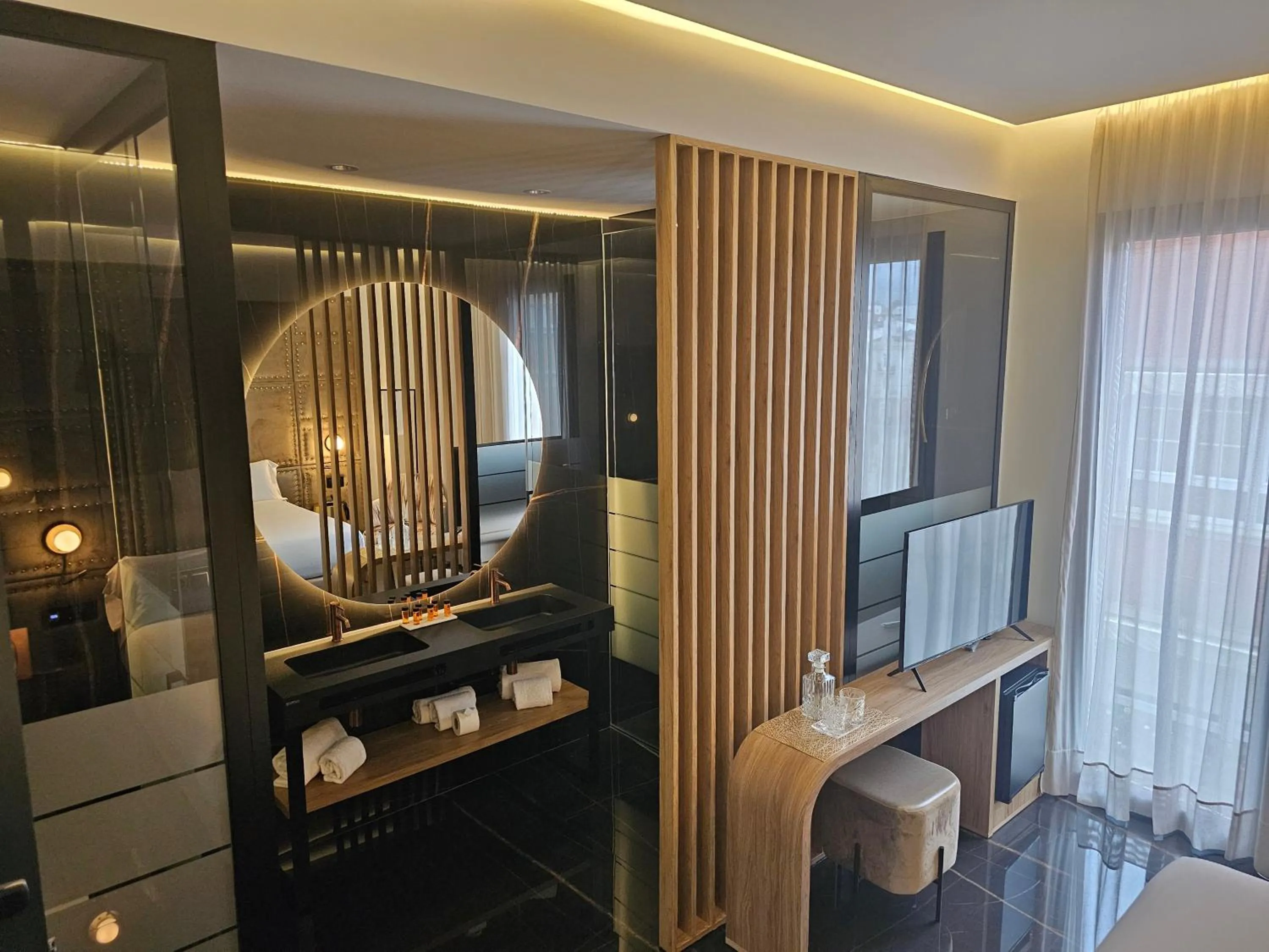 Property building in Hotel Las Tres Campanas