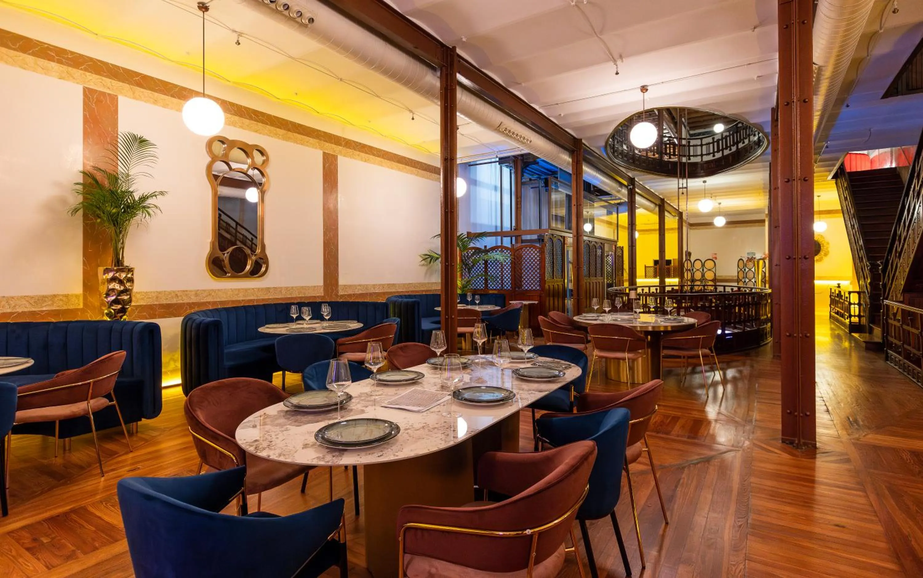 Restaurant/places to eat in Hotel Las Tres Campanas