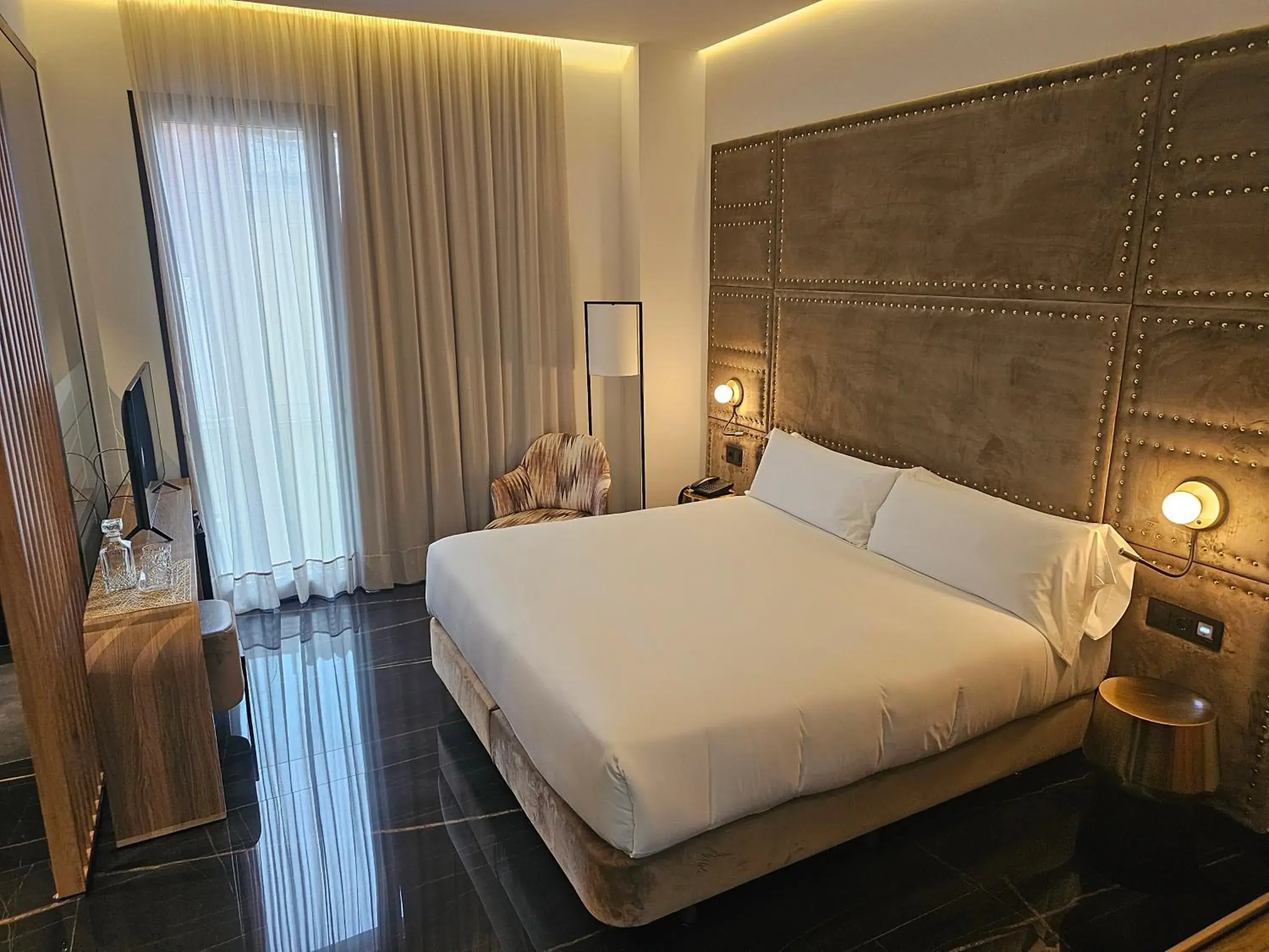 Double or Twin Room in Hotel Las Tres Campanas Double or Twin Room in Hotel Las Tres Campanas