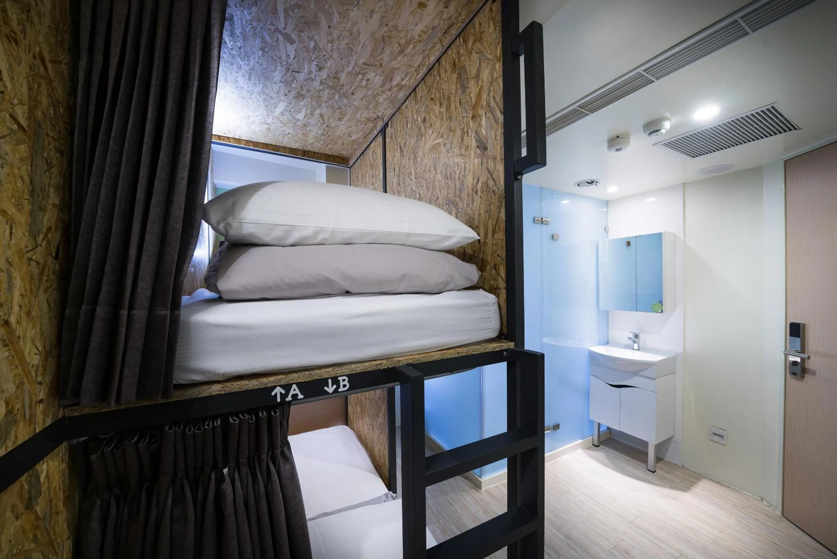 Photo of the whole room, Bed in Green Hotel - Fengjia