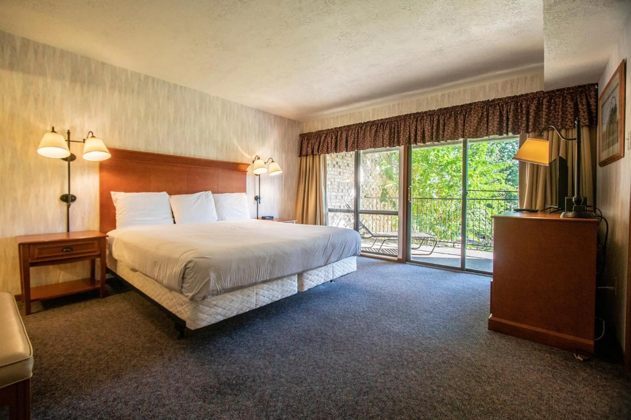 Bed in Sweetwater at Lake Conroe, a VRI resort